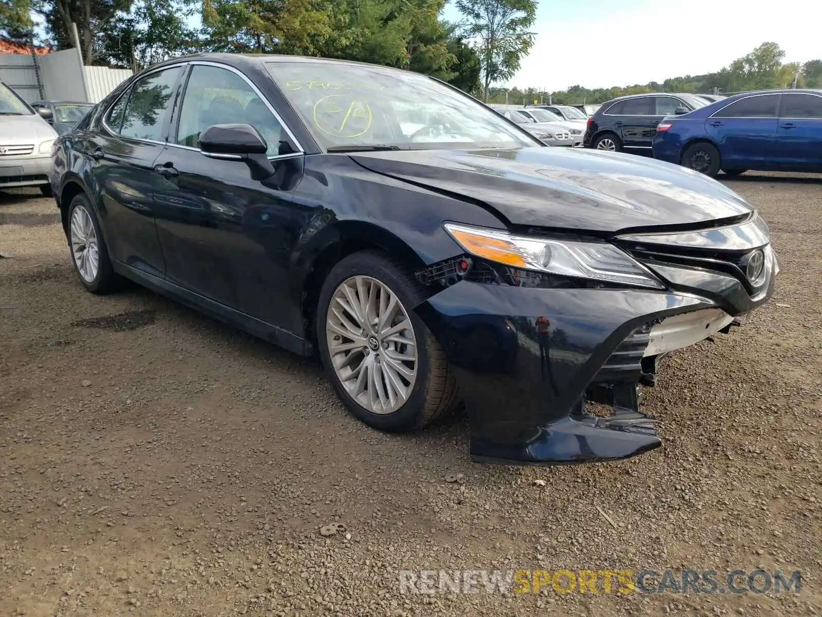 1 Photograph of a damaged car 4T1B11HKXKU784020 TOYOTA CAMRY 2019