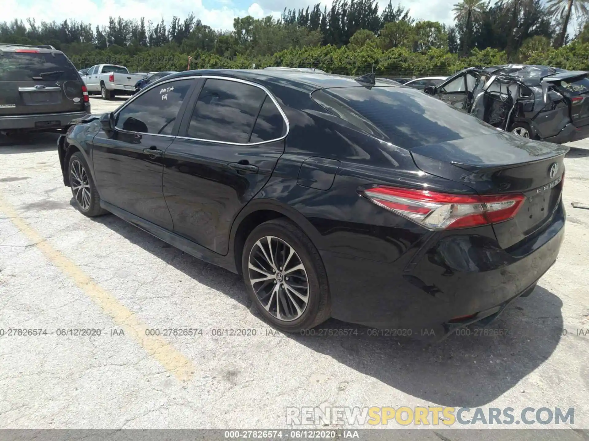 3 Photograph of a damaged car 4T1B11HKXKU784874 TOYOTA CAMRY 2019