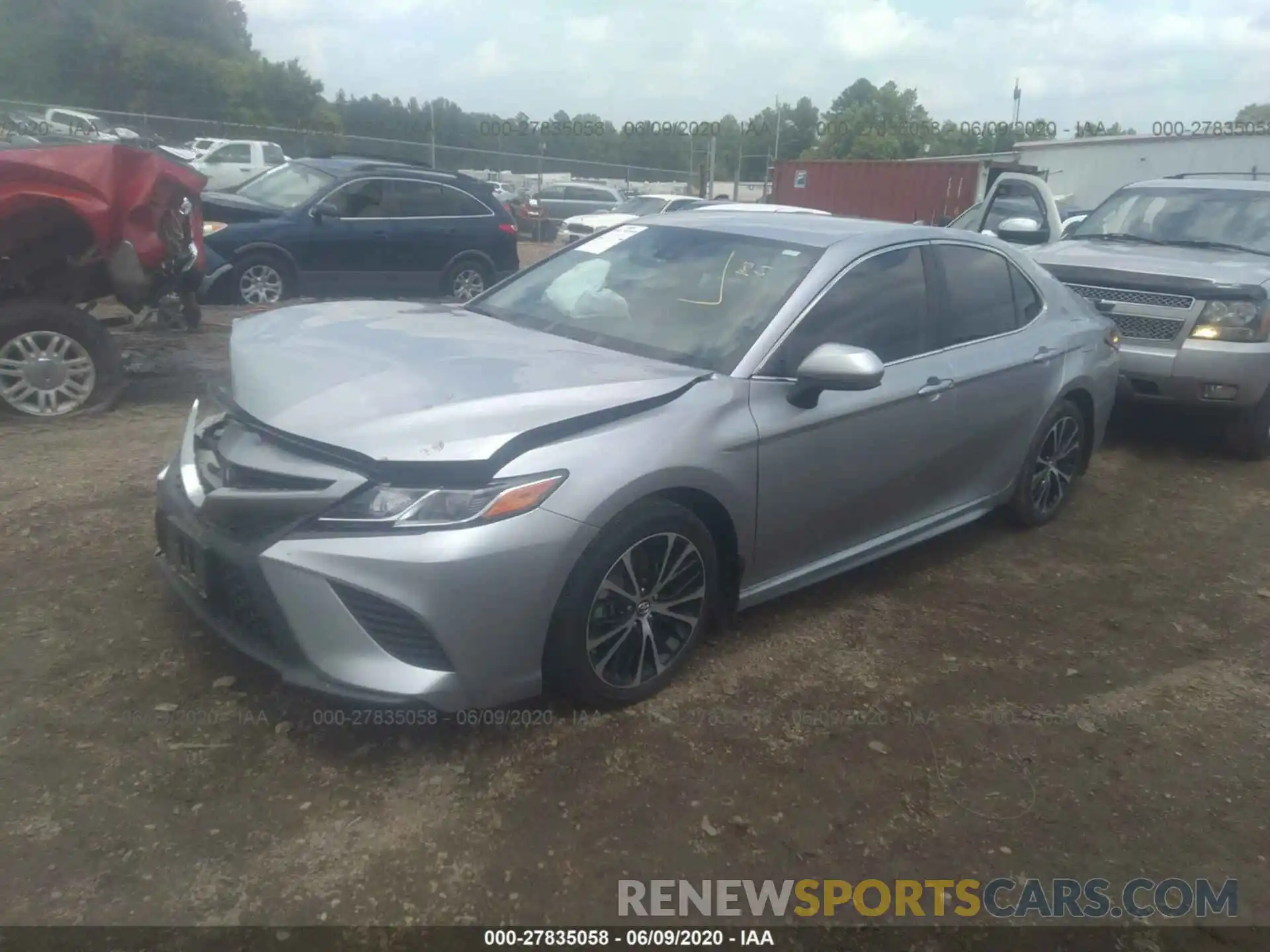 2 Photograph of a damaged car 4T1B11HKXKU784924 TOYOTA CAMRY 2019