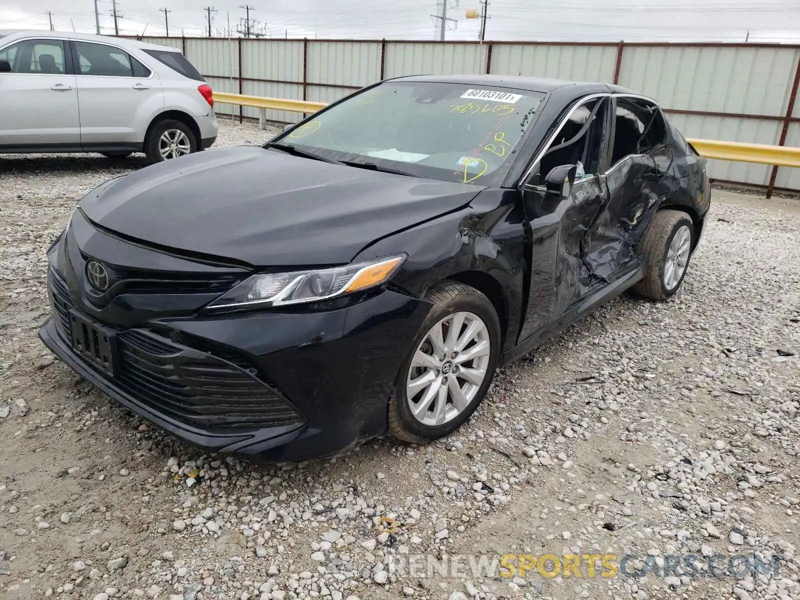 2 Photograph of a damaged car 4T1B11HKXKU785605 TOYOTA CAMRY 2019