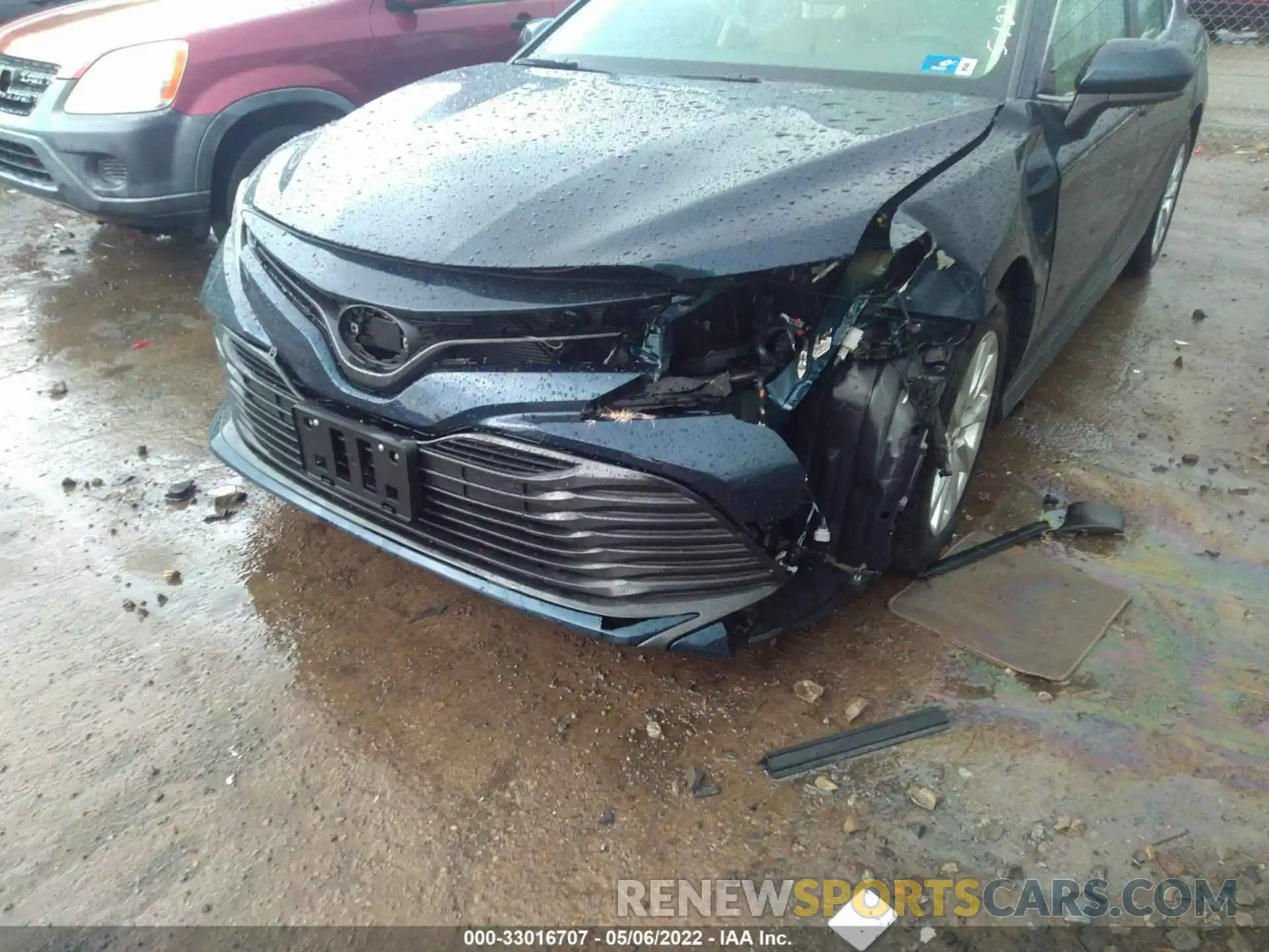 6 Photograph of a damaged car 4T1B11HKXKU785944 TOYOTA CAMRY 2019