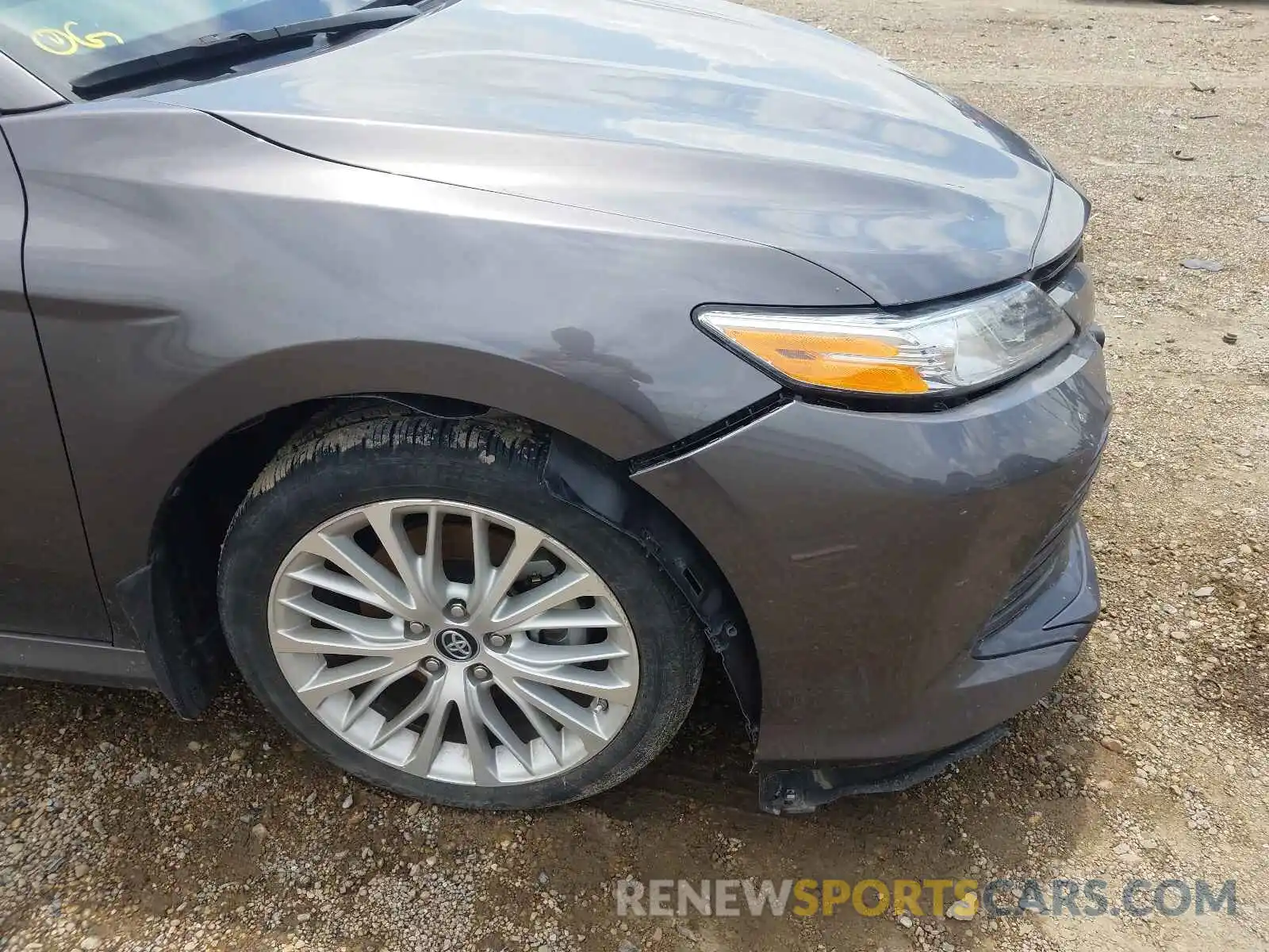 9 Photograph of a damaged car 4T1B11HKXKU787323 TOYOTA CAMRY 2019