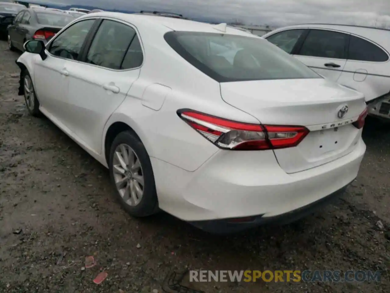 3 Photograph of a damaged car 4T1B11HKXKU787421 TOYOTA CAMRY 2019