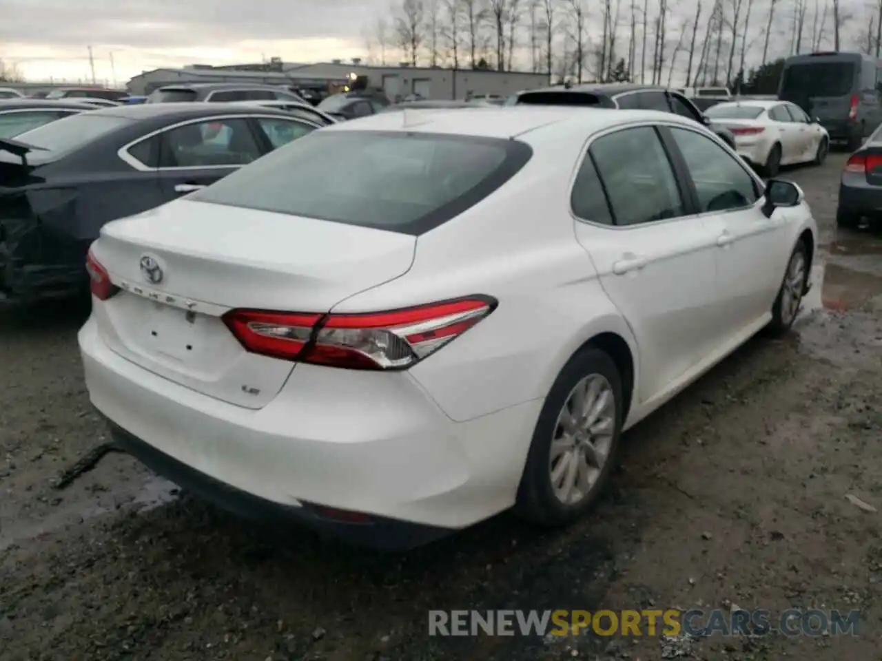 4 Photograph of a damaged car 4T1B11HKXKU787421 TOYOTA CAMRY 2019