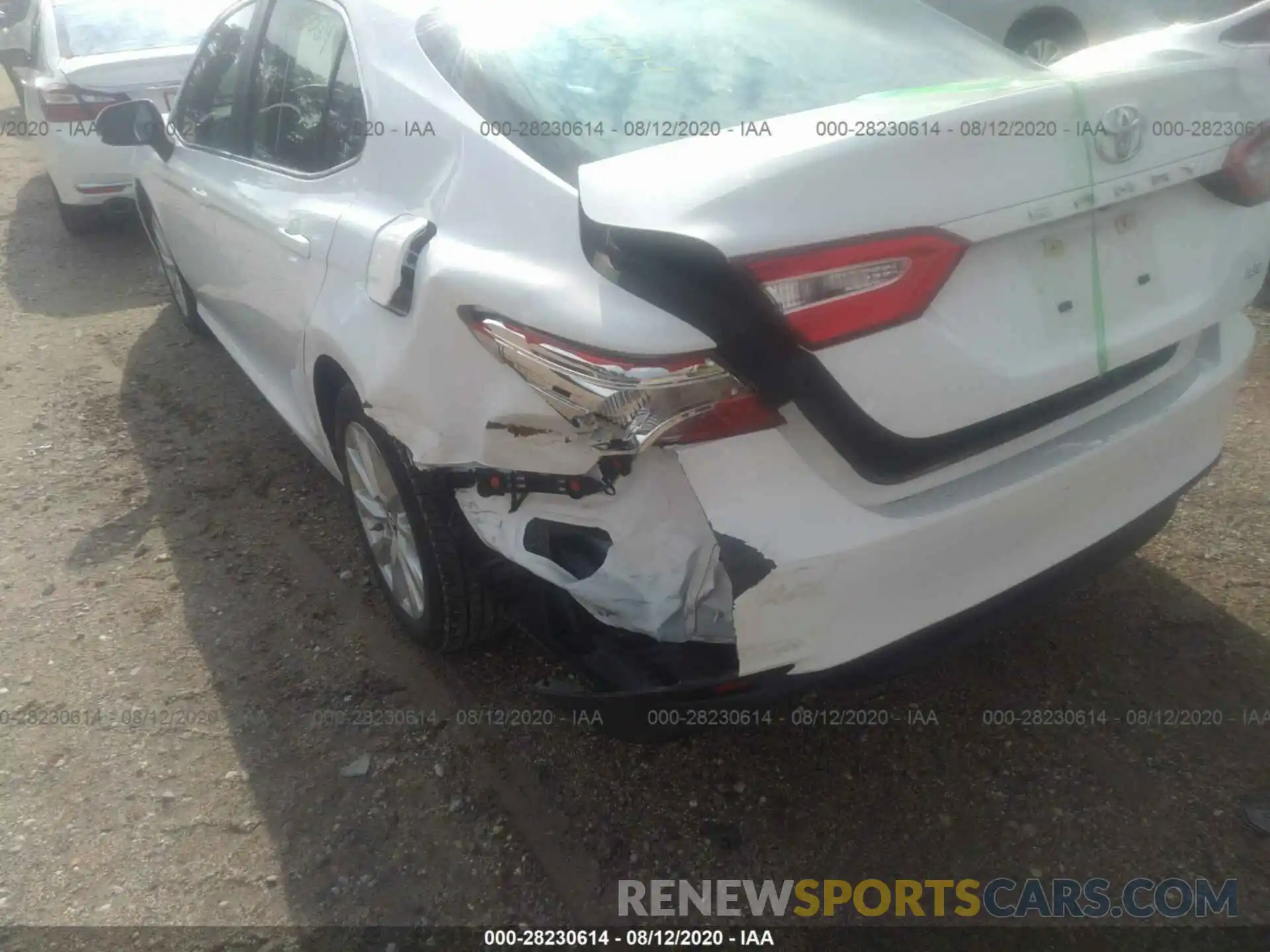 6 Photograph of a damaged car 4T1B11HKXKU787595 TOYOTA CAMRY 2019