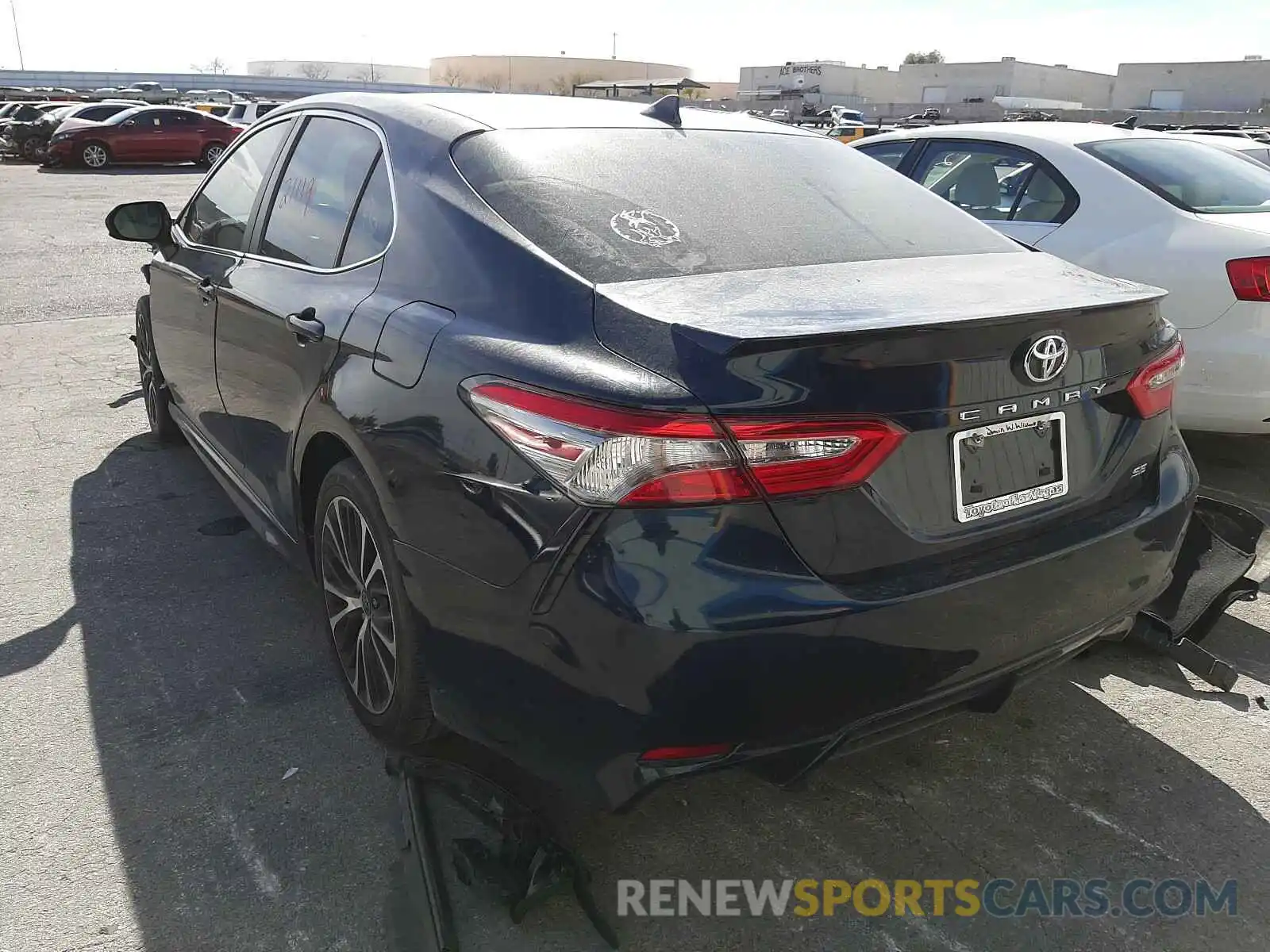 3 Photograph of a damaged car 4T1B11HKXKU789735 TOYOTA CAMRY 2019