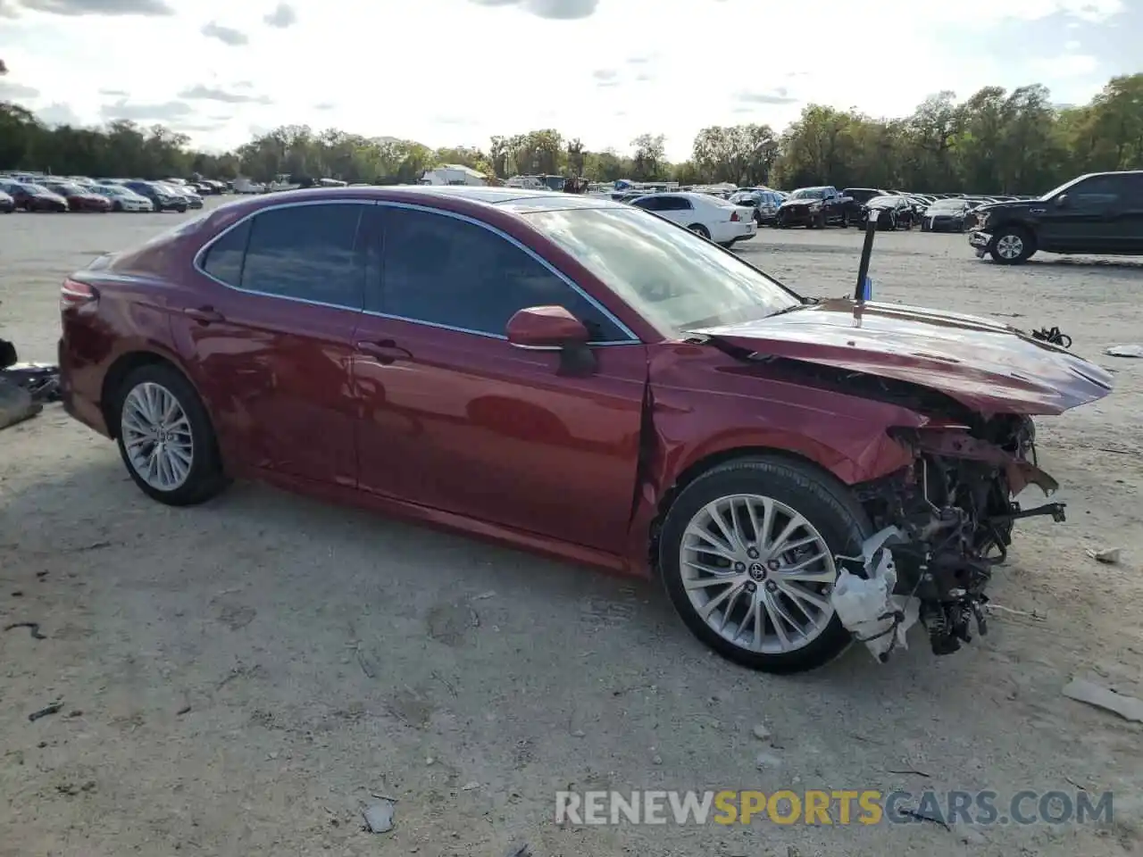 4 Photograph of a damaged car 4T1B11HKXKU790500 TOYOTA CAMRY 2019