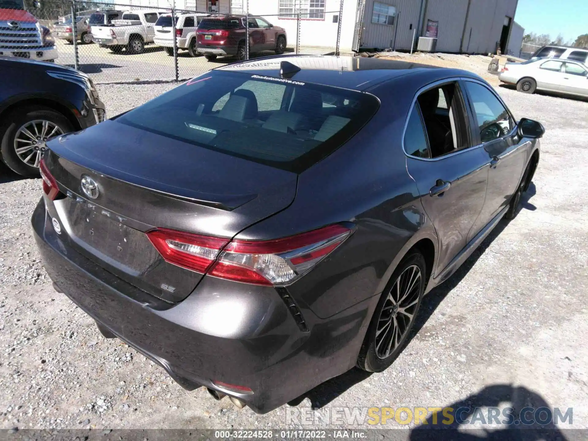 4 Photograph of a damaged car 4T1B11HKXKU790884 TOYOTA CAMRY 2019