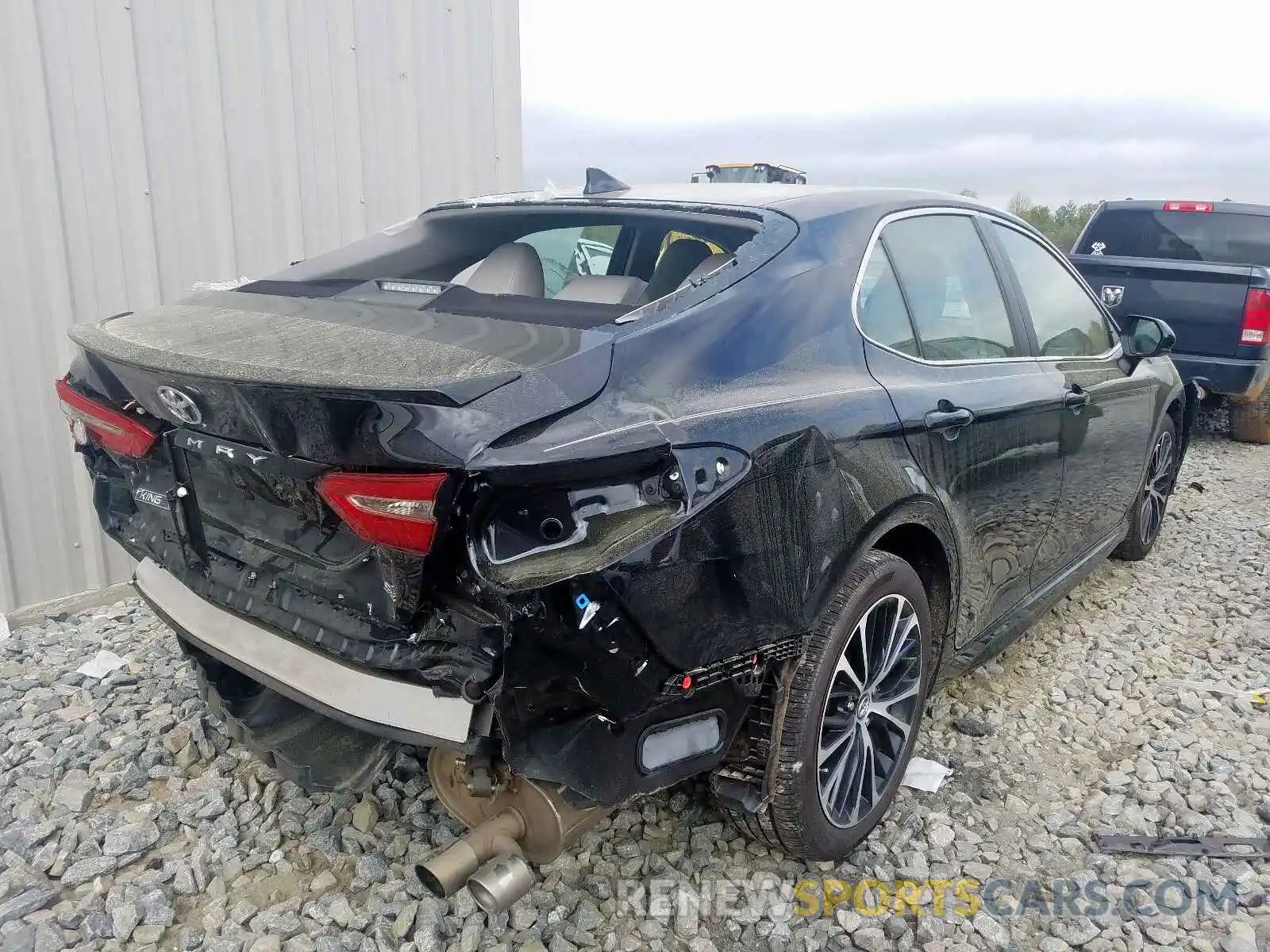 4 Фотография поврежденного автомобиля 4T1B11HKXKU791176 TOYOTA CAMRY 2019
