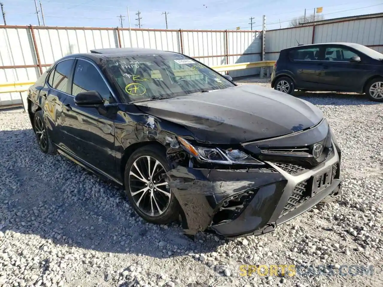 1 Photograph of a damaged car 4T1B11HKXKU791369 TOYOTA CAMRY 2019