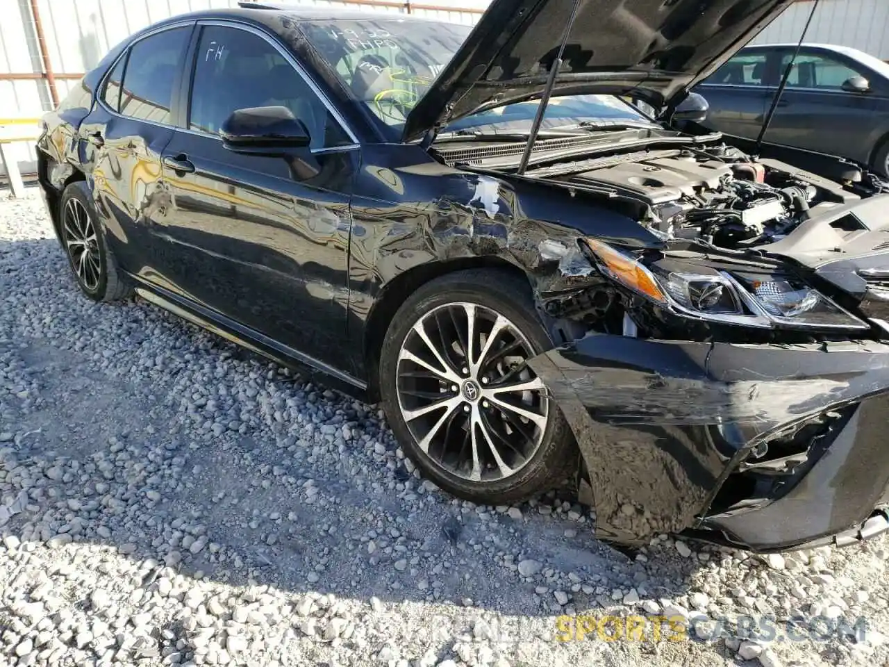 9 Photograph of a damaged car 4T1B11HKXKU791369 TOYOTA CAMRY 2019