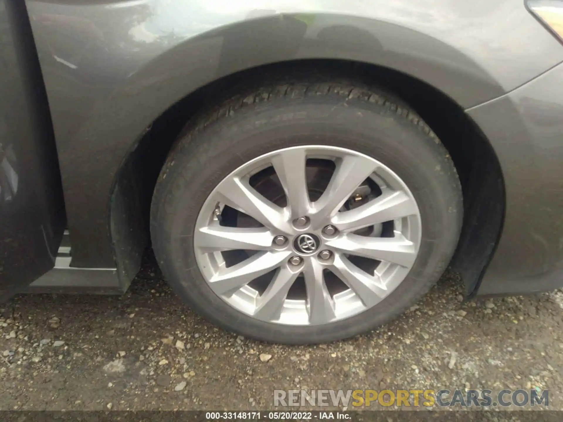 12 Photograph of a damaged car 4T1B11HKXKU791792 TOYOTA CAMRY 2019