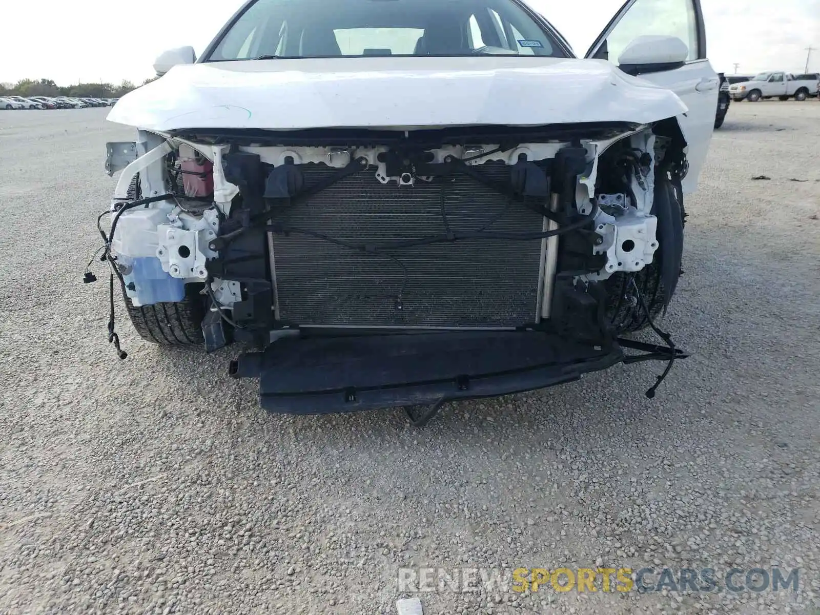 9 Photograph of a damaged car 4T1B11HKXKU791825 TOYOTA CAMRY 2019