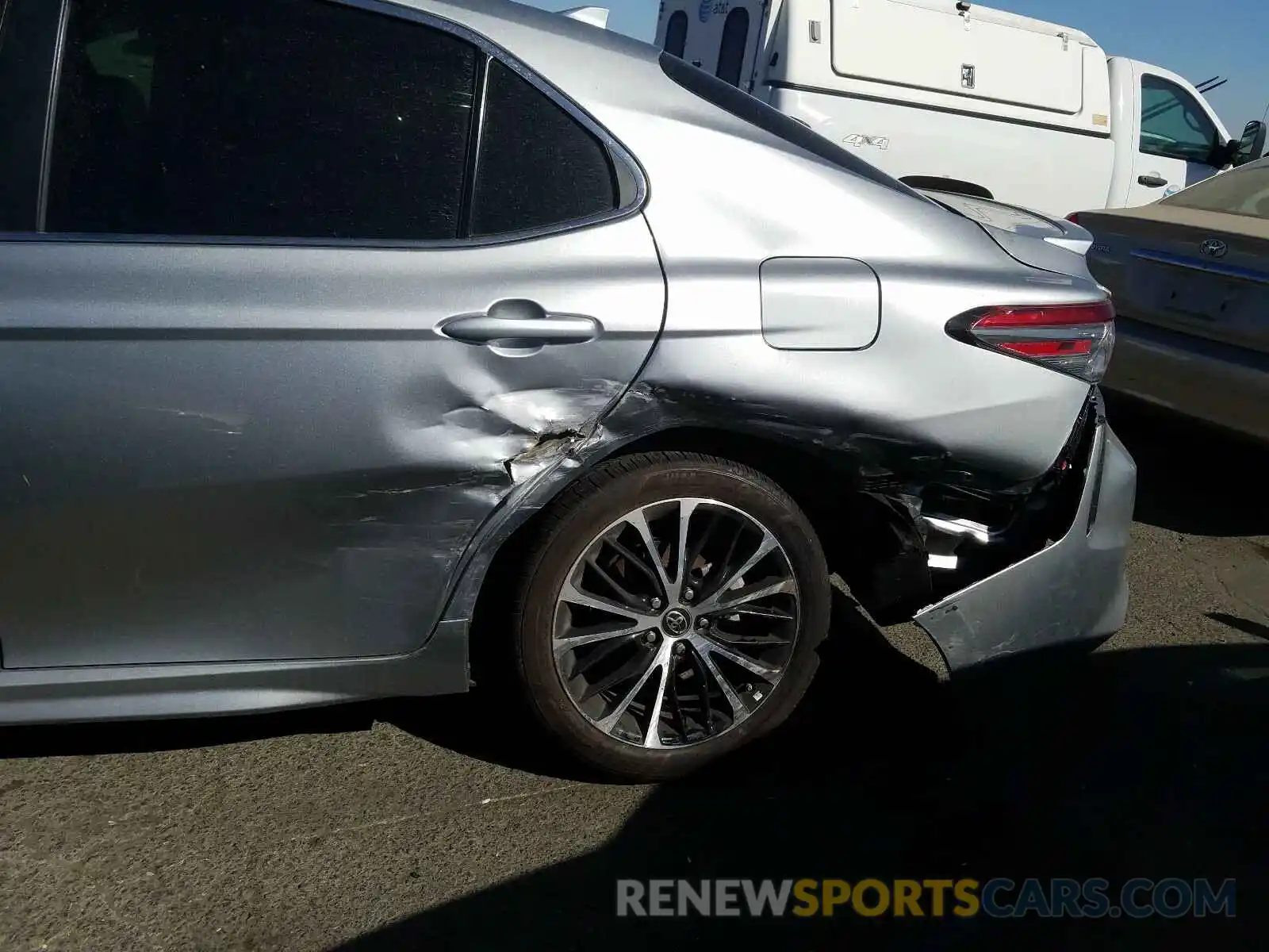 9 Photograph of a damaged car 4T1B11HKXKU794482 TOYOTA CAMRY 2019