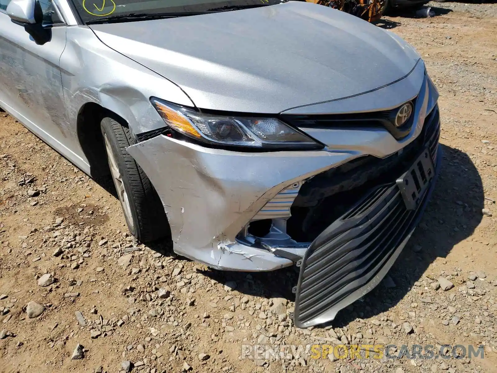 9 Photograph of a damaged car 4T1B11HKXKU795552 TOYOTA CAMRY 2019