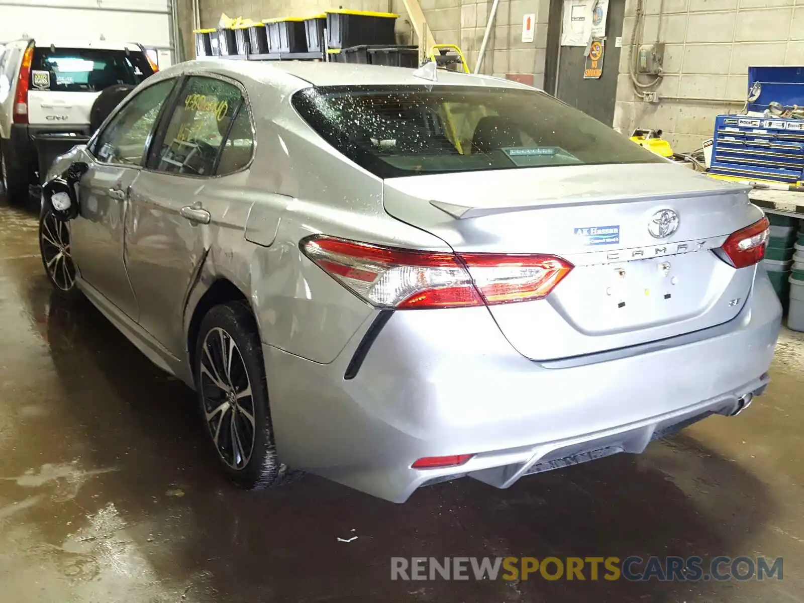 3 Photograph of a damaged car 4T1B11HKXKU800796 TOYOTA CAMRY 2019