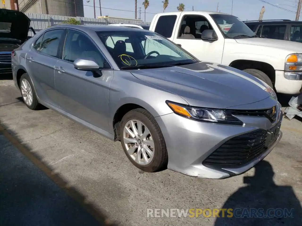 1 Photograph of a damaged car 4T1B11HKXKU801768 TOYOTA CAMRY 2019