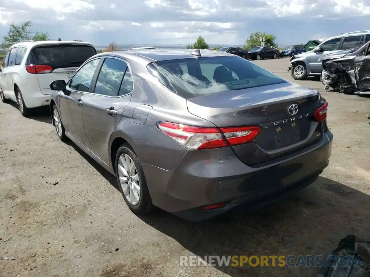 3 Photograph of a damaged car 4T1B11HKXKU801964 TOYOTA CAMRY 2019