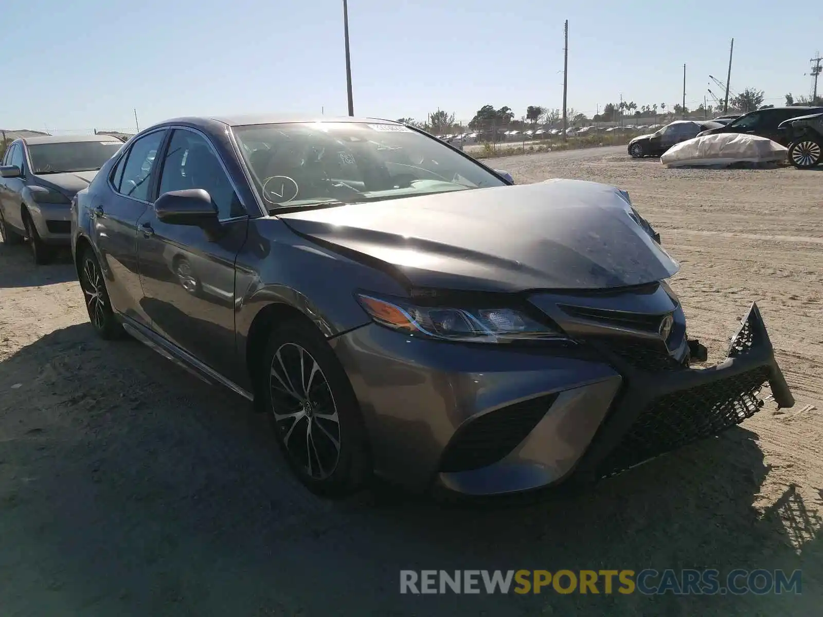 1 Photograph of a damaged car 4T1B11HKXKU803813 TOYOTA CAMRY 2019