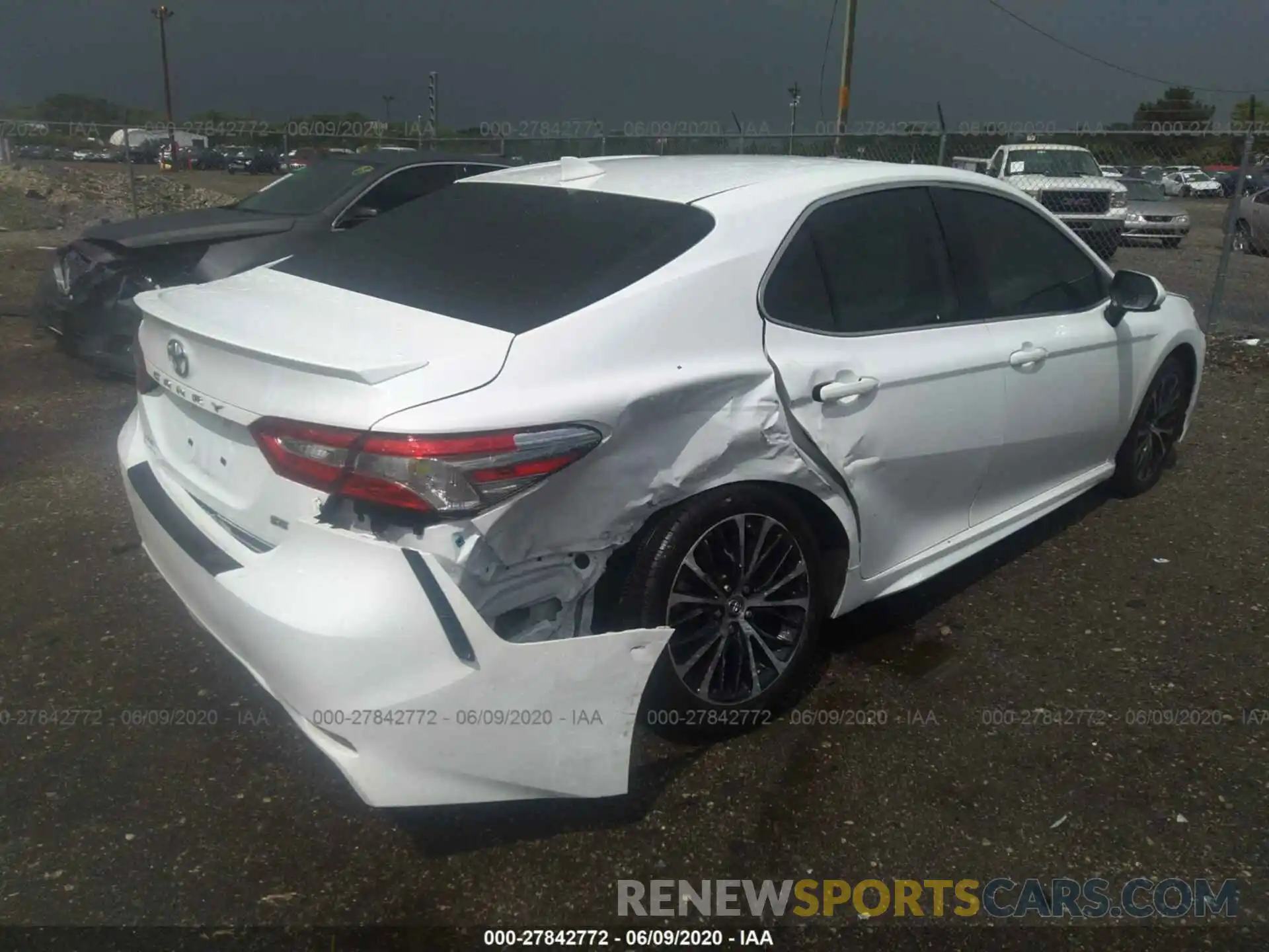 4 Photograph of a damaged car 4T1B11HKXKU803844 TOYOTA CAMRY 2019