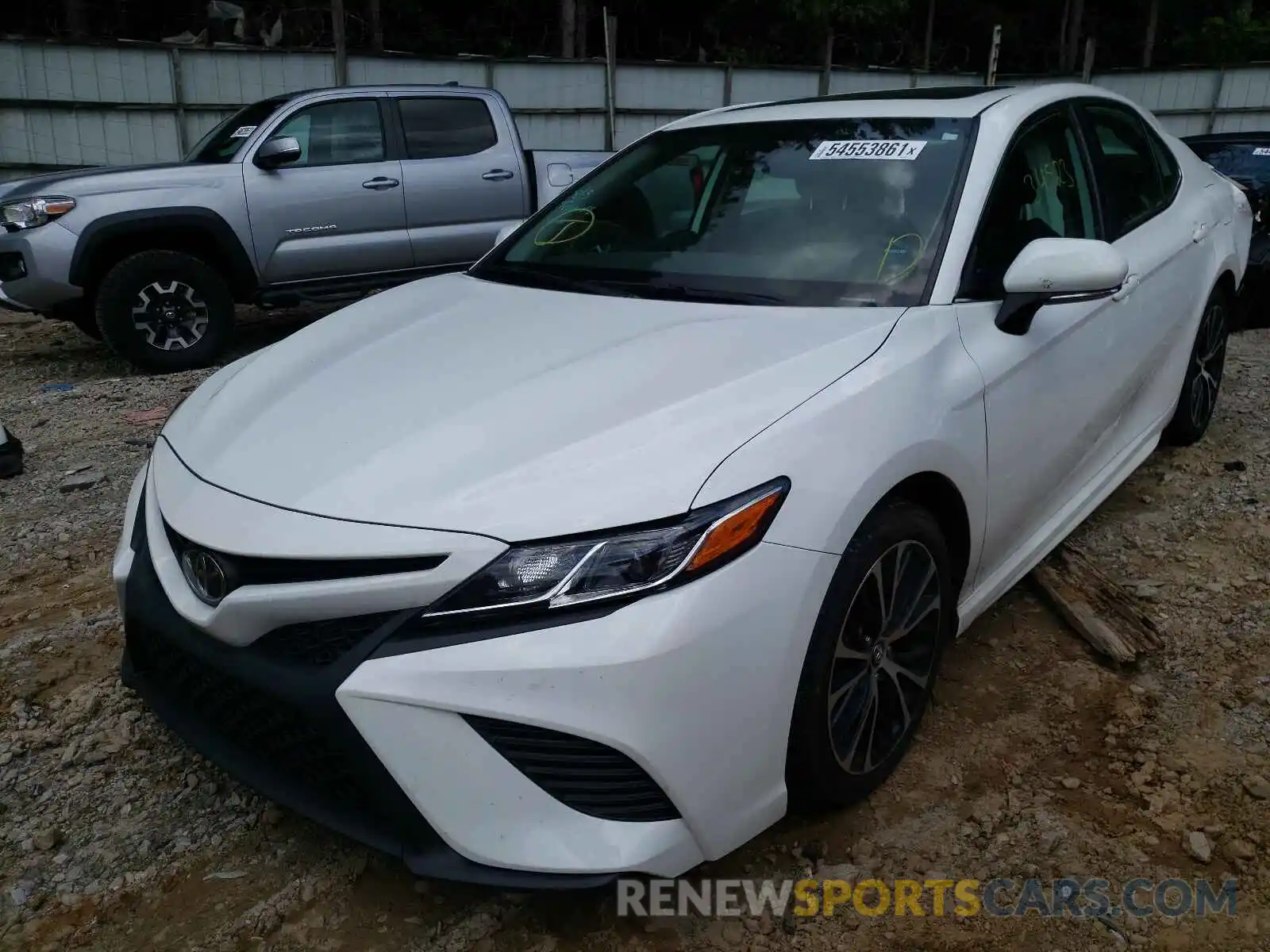 2 Photograph of a damaged car 4T1B11HKXKU804377 TOYOTA CAMRY 2019