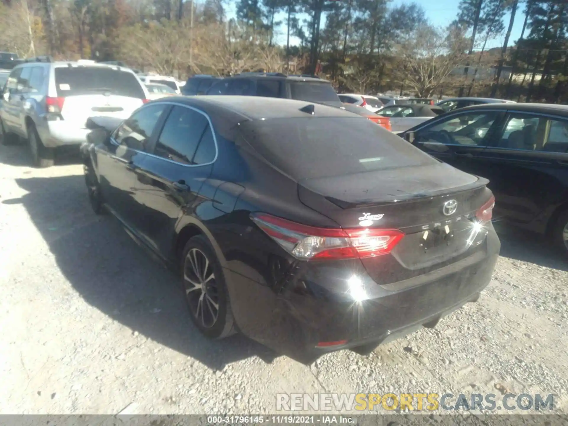 3 Photograph of a damaged car 4T1B11HKXKU805805 TOYOTA CAMRY 2019