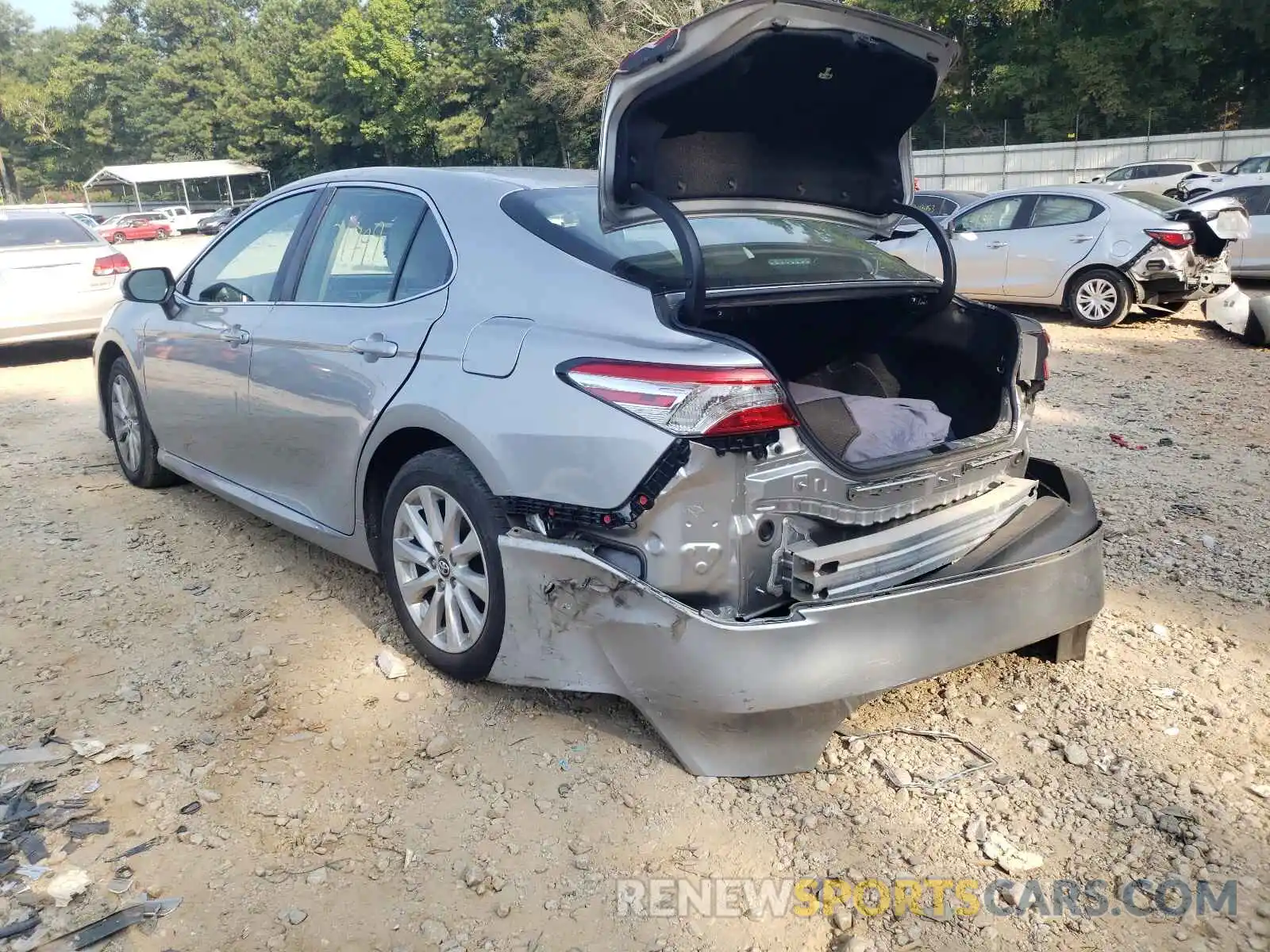 3 Photograph of a damaged car 4T1B11HKXKU807487 TOYOTA CAMRY 2019