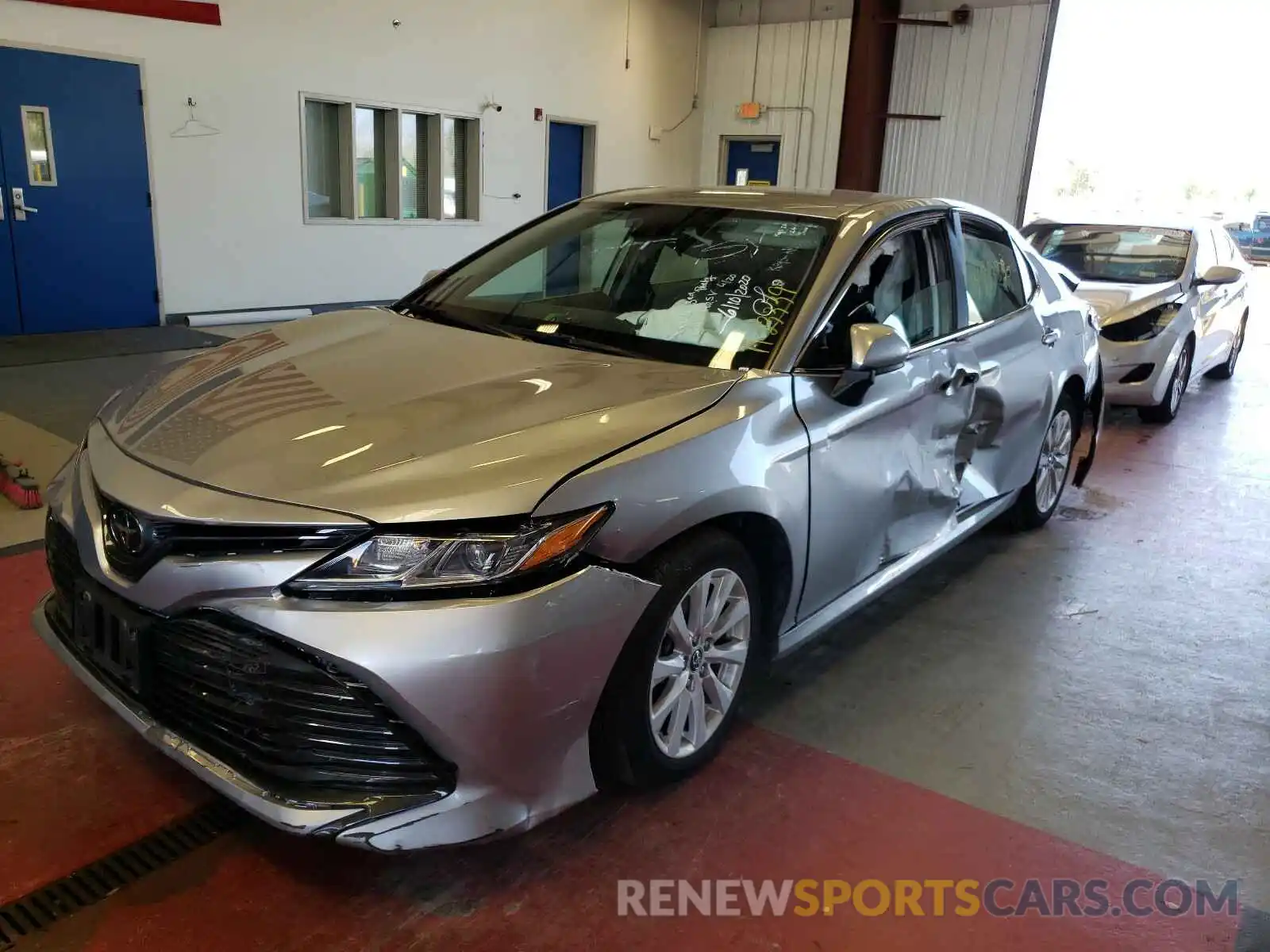 2 Photograph of a damaged car 4T1B11HKXKU807540 TOYOTA CAMRY 2019