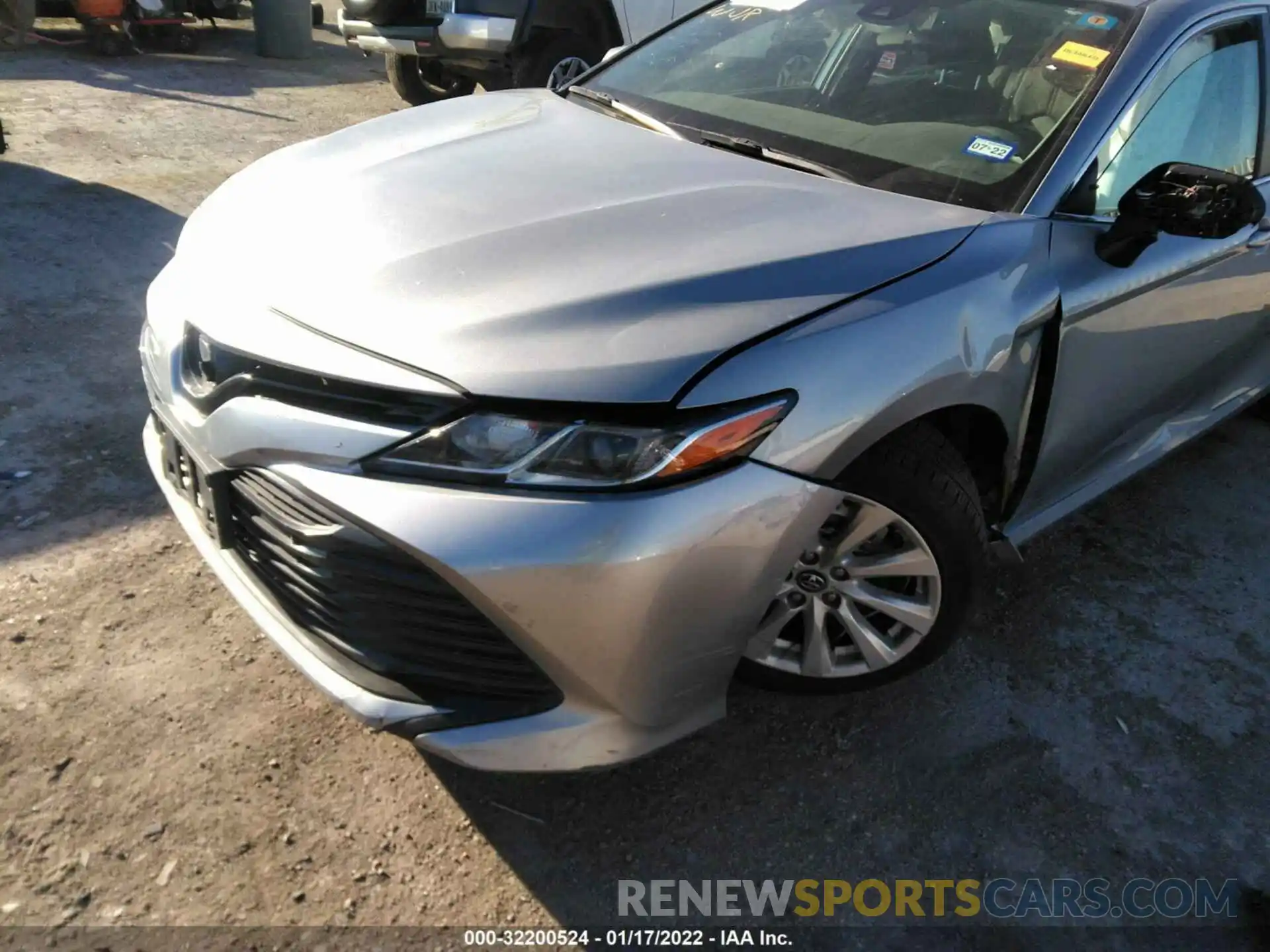 6 Photograph of a damaged car 4T1B11HKXKU808459 TOYOTA CAMRY 2019