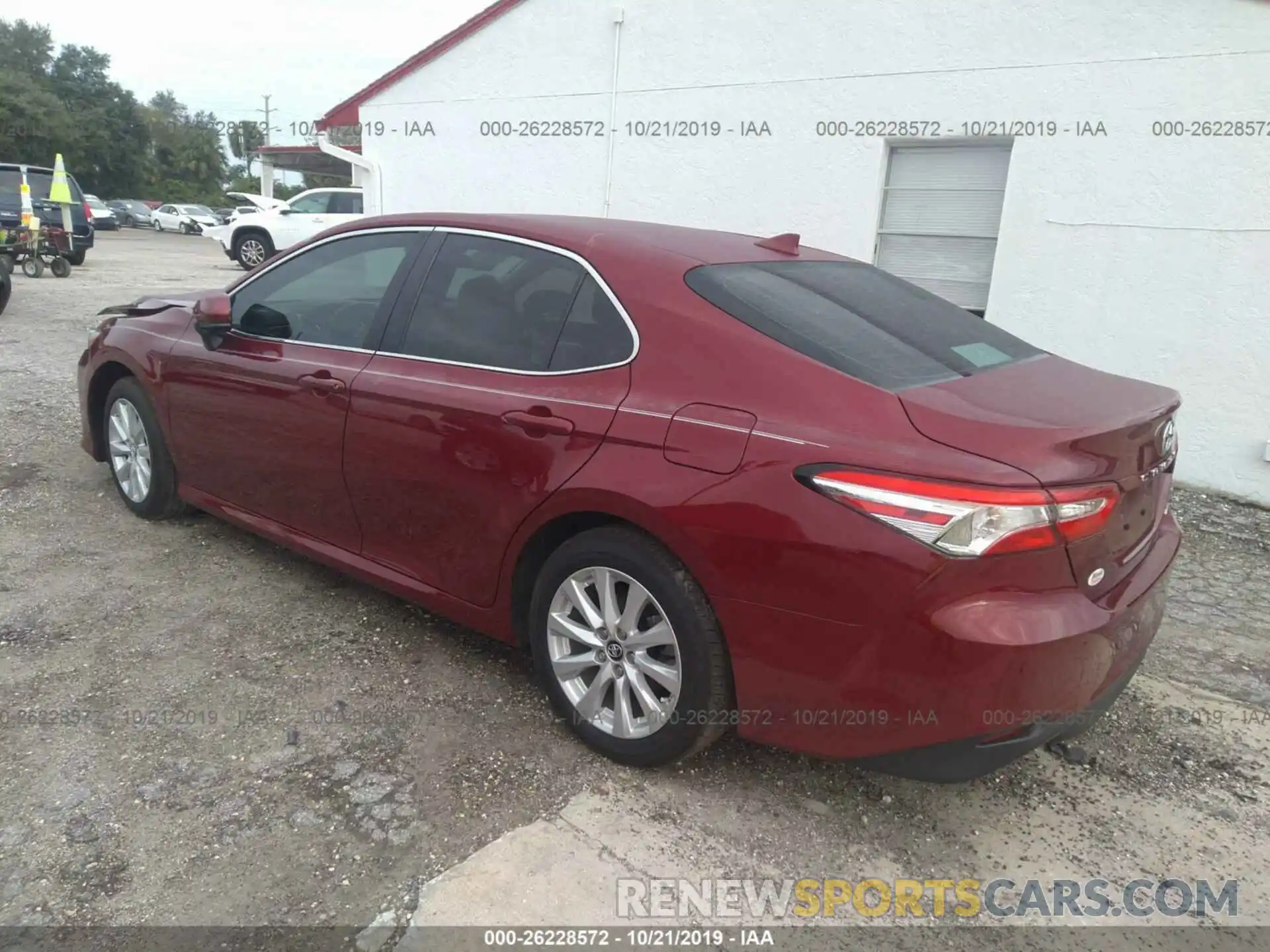 3 Photograph of a damaged car 4T1B11HKXKU808963 TOYOTA CAMRY 2019