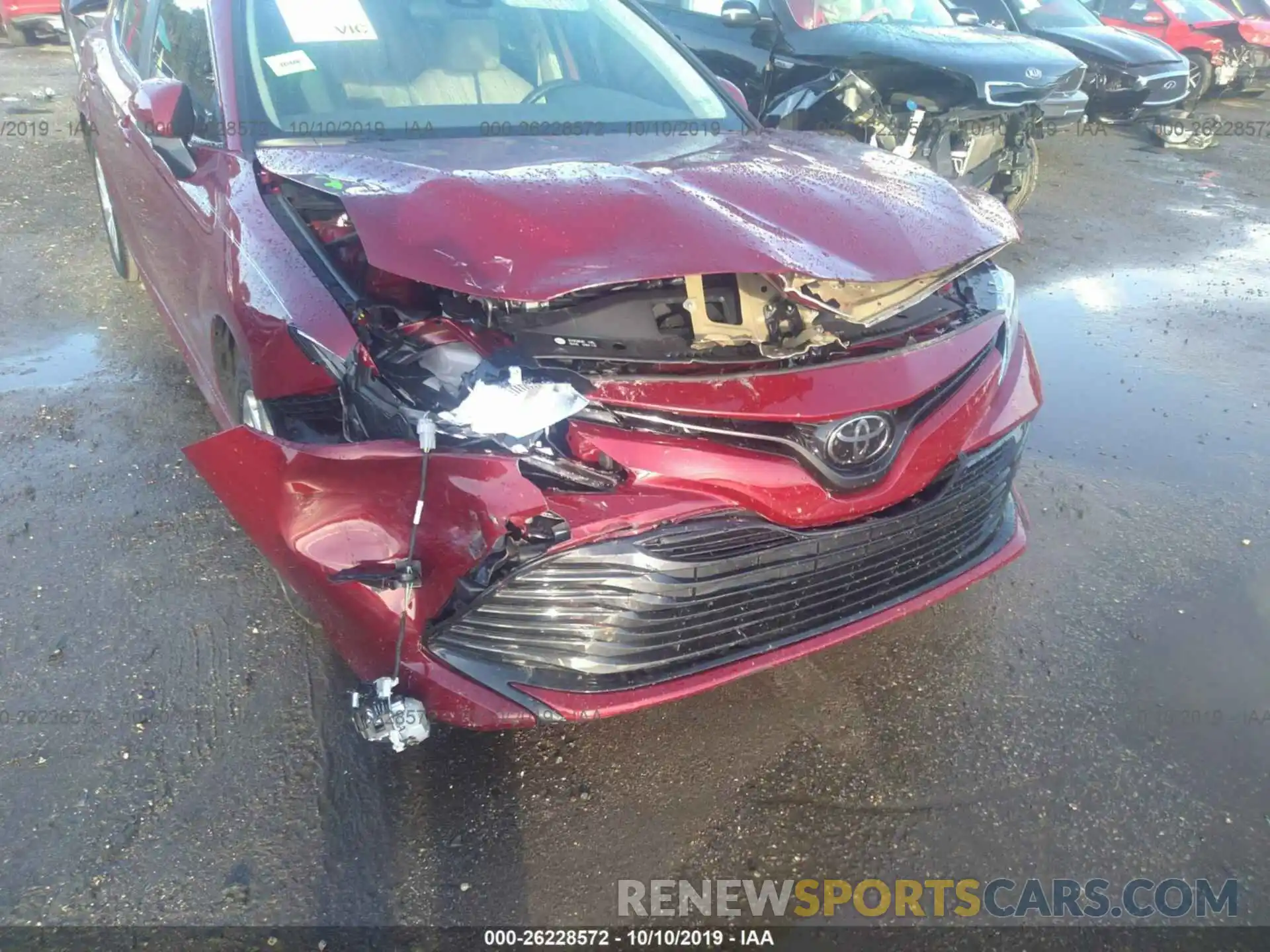 6 Photograph of a damaged car 4T1B11HKXKU808963 TOYOTA CAMRY 2019