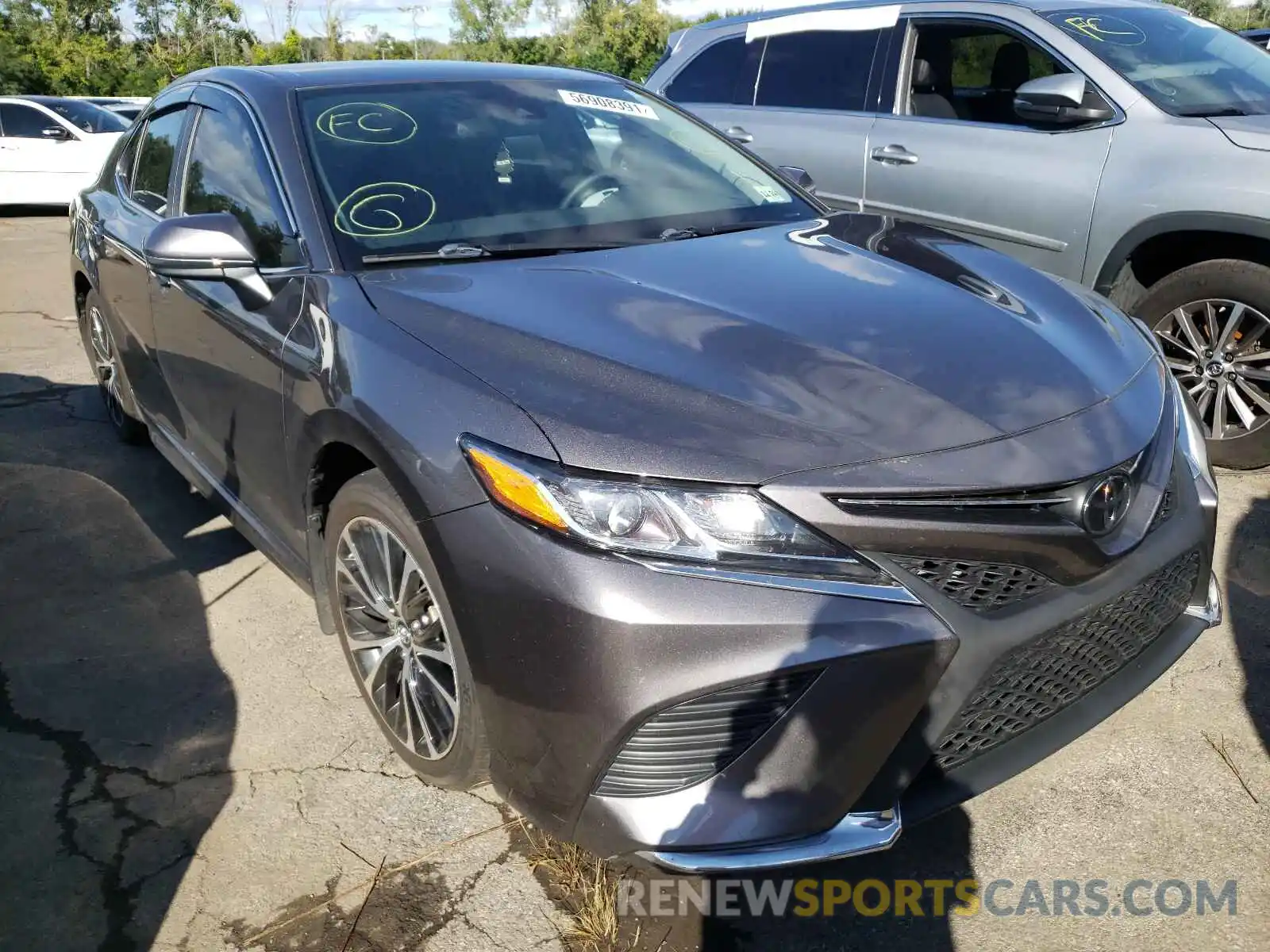 1 Photograph of a damaged car 4T1B11HKXKU809689 TOYOTA CAMRY 2019