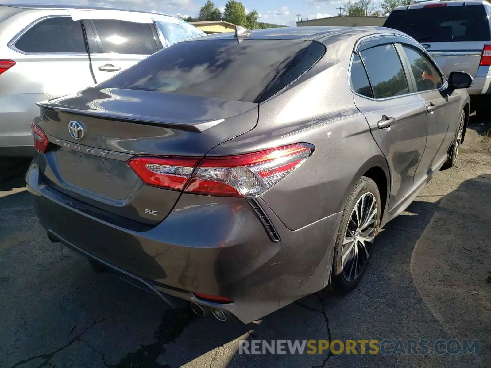 4 Photograph of a damaged car 4T1B11HKXKU809689 TOYOTA CAMRY 2019