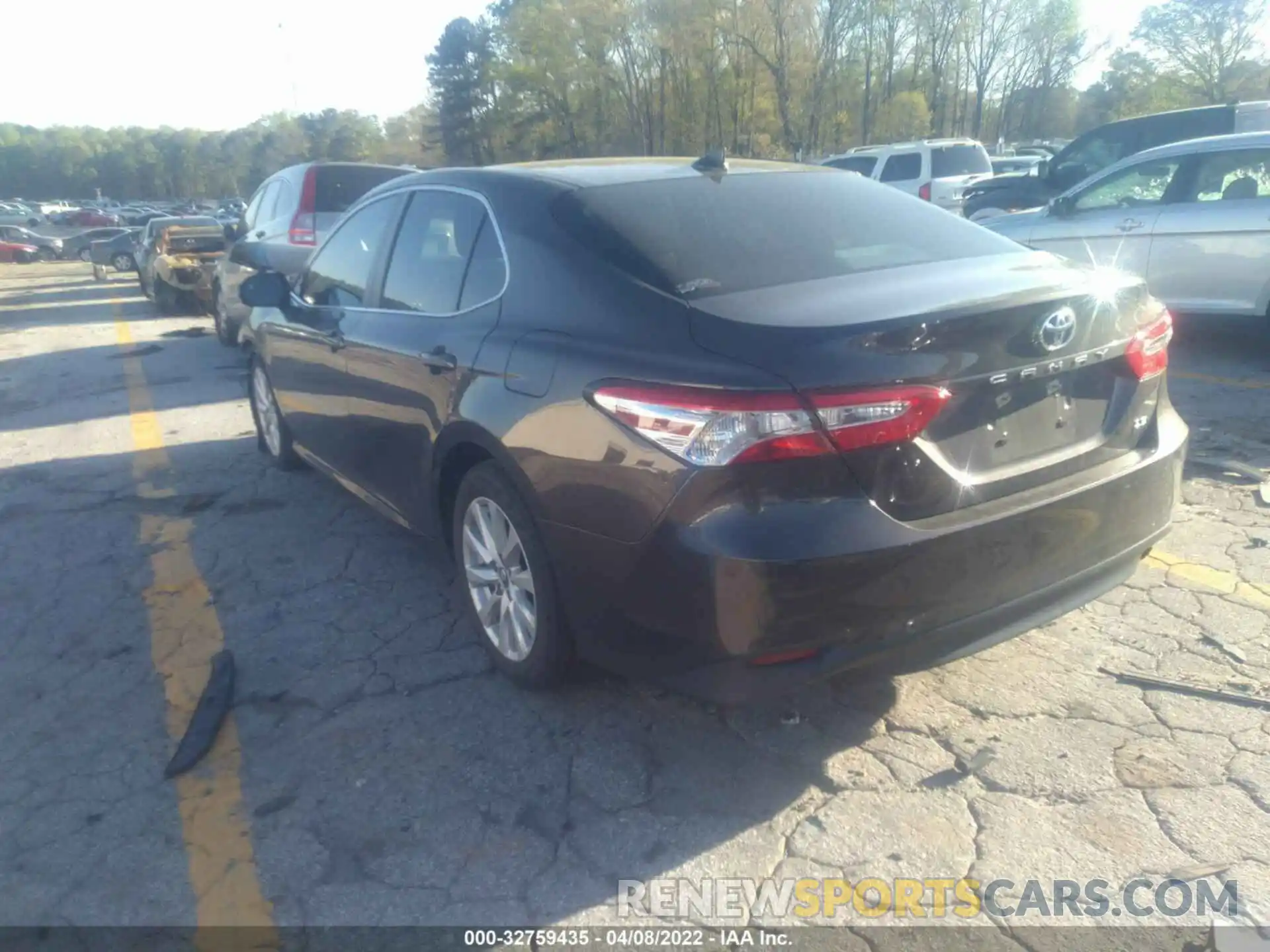 3 Photograph of a damaged car 4T1B11HKXKU811667 TOYOTA CAMRY 2019