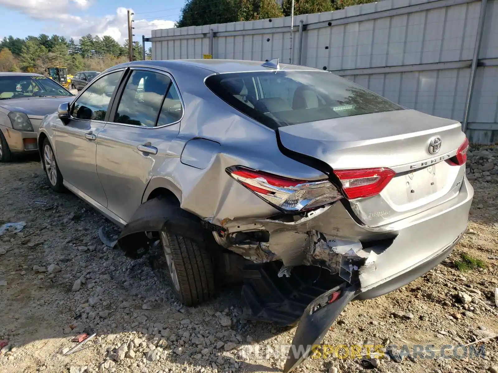 3 Photograph of a damaged car 4T1B11HKXKU811765 TOYOTA CAMRY 2019