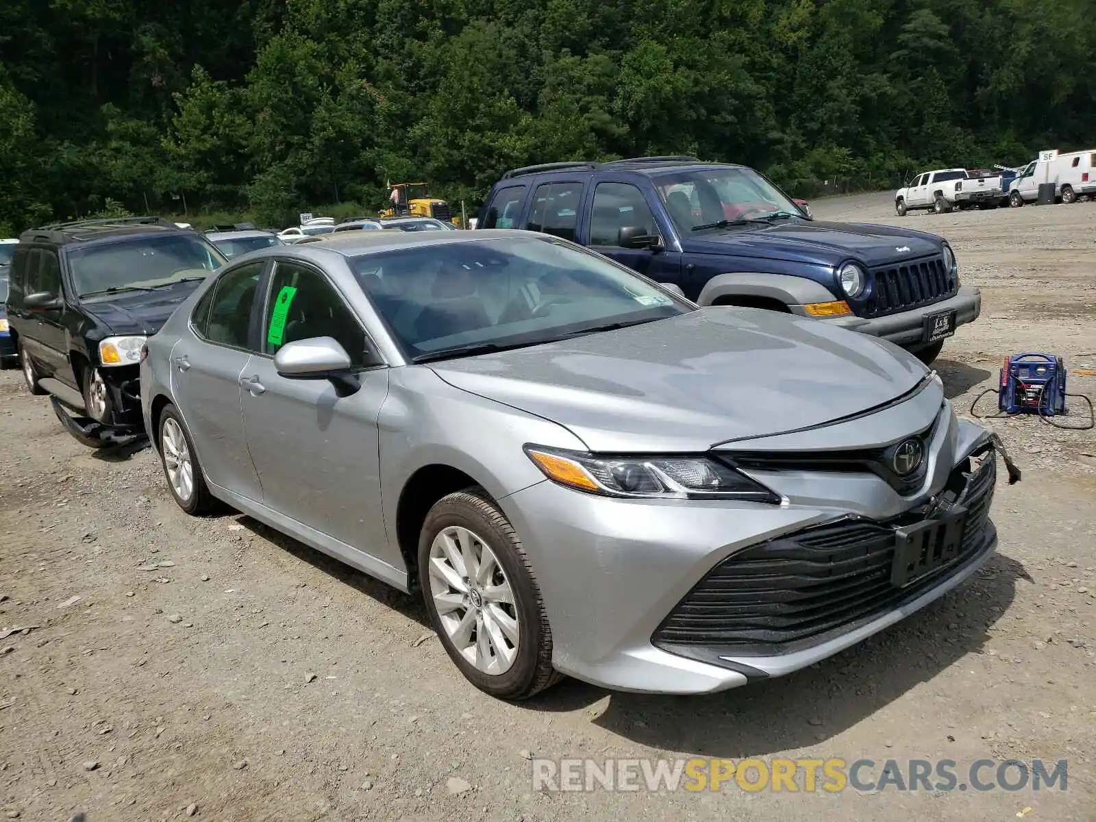 1 Photograph of a damaged car 4T1B11HKXKU812091 TOYOTA CAMRY 2019