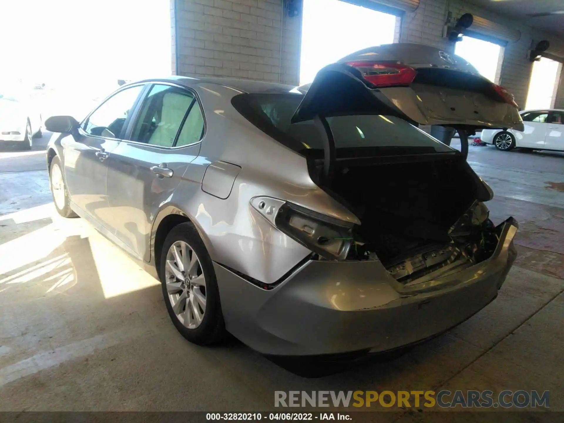 3 Photograph of a damaged car 4T1B11HKXKU813113 TOYOTA CAMRY 2019