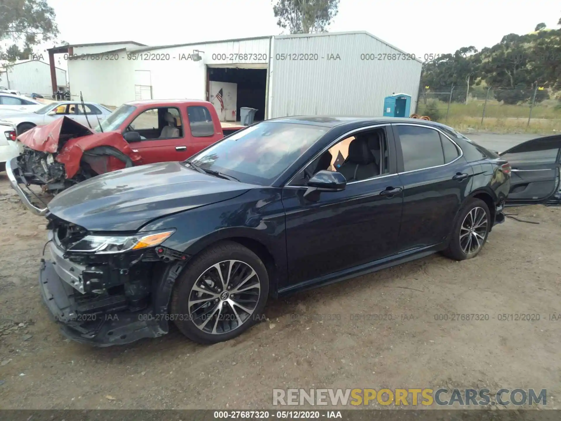 2 Photograph of a damaged car 4T1B11HKXKU813967 TOYOTA CAMRY 2019