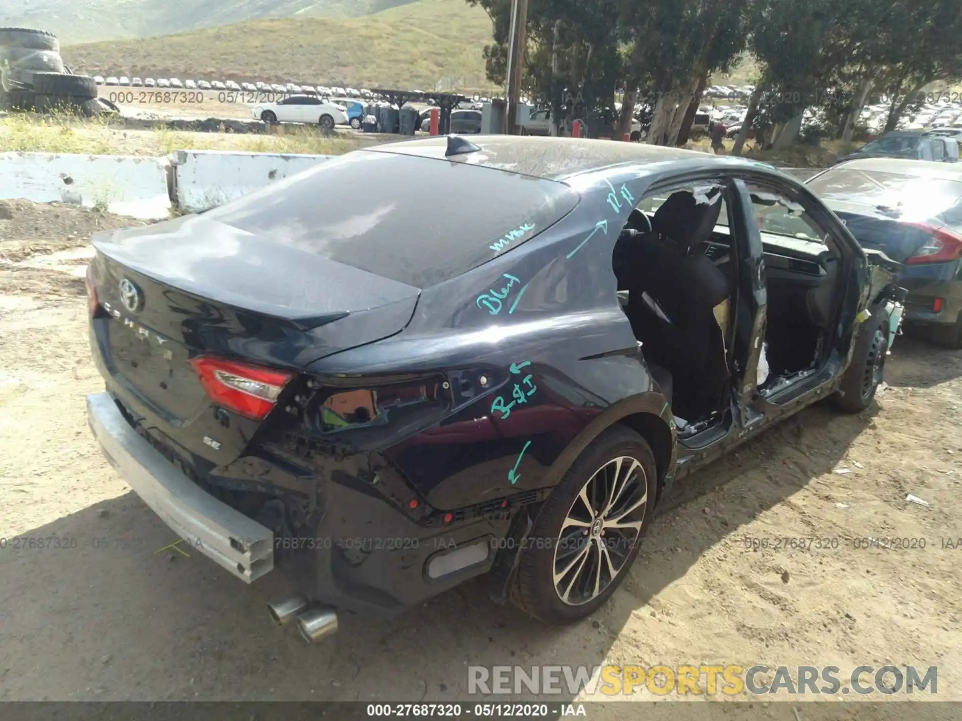 4 Photograph of a damaged car 4T1B11HKXKU813967 TOYOTA CAMRY 2019