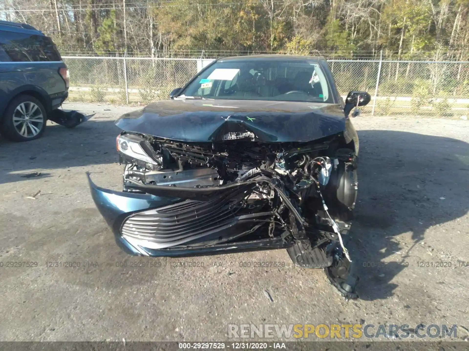 6 Photograph of a damaged car 4T1B11HKXKU814519 TOYOTA CAMRY 2019