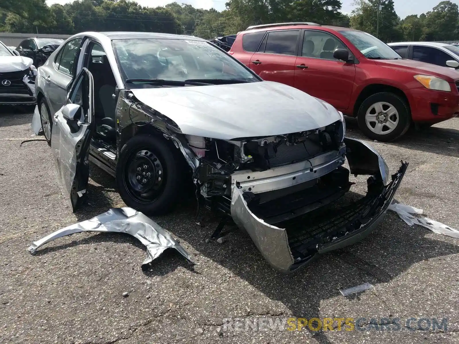 1 Photograph of a damaged car 4T1B11HKXKU814861 TOYOTA CAMRY 2019