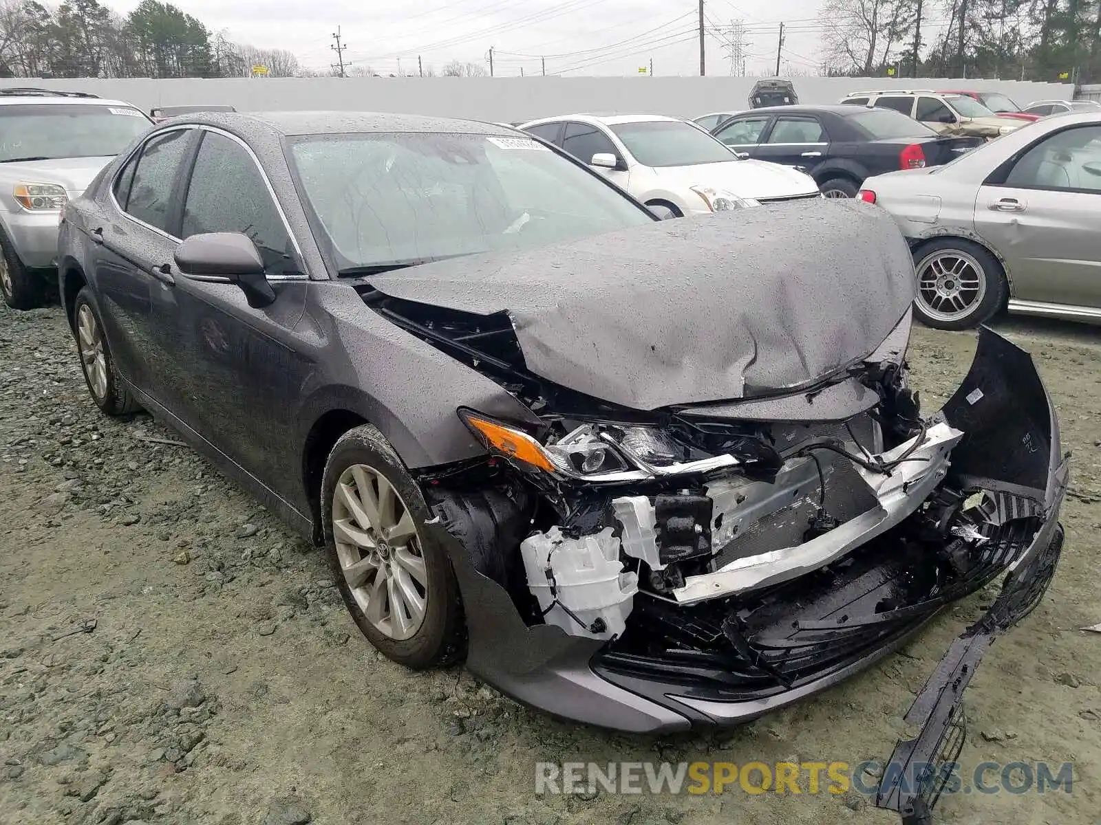 1 Photograph of a damaged car 4T1B11HKXKU816240 TOYOTA CAMRY 2019