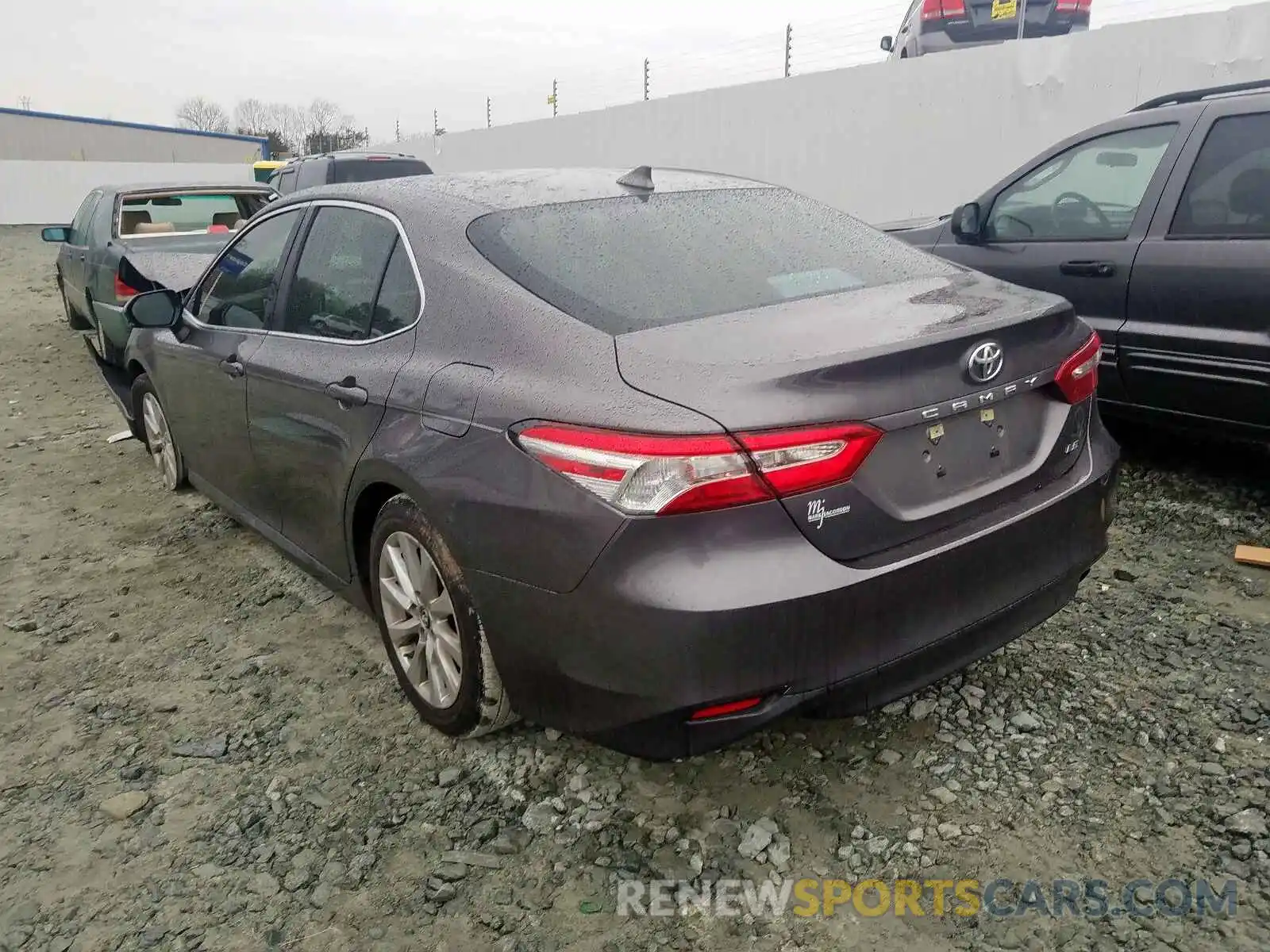 3 Photograph of a damaged car 4T1B11HKXKU816240 TOYOTA CAMRY 2019