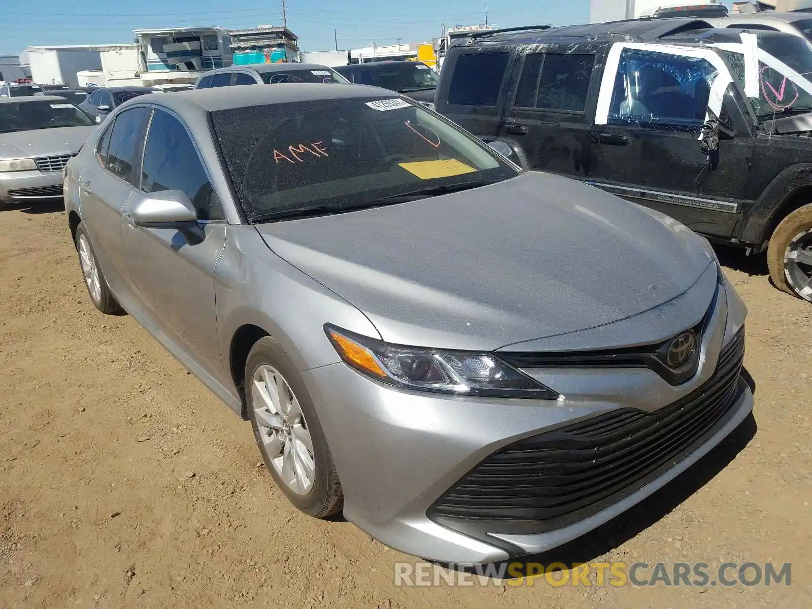 1 Photograph of a damaged car 4T1B11HKXKU816951 TOYOTA CAMRY 2019