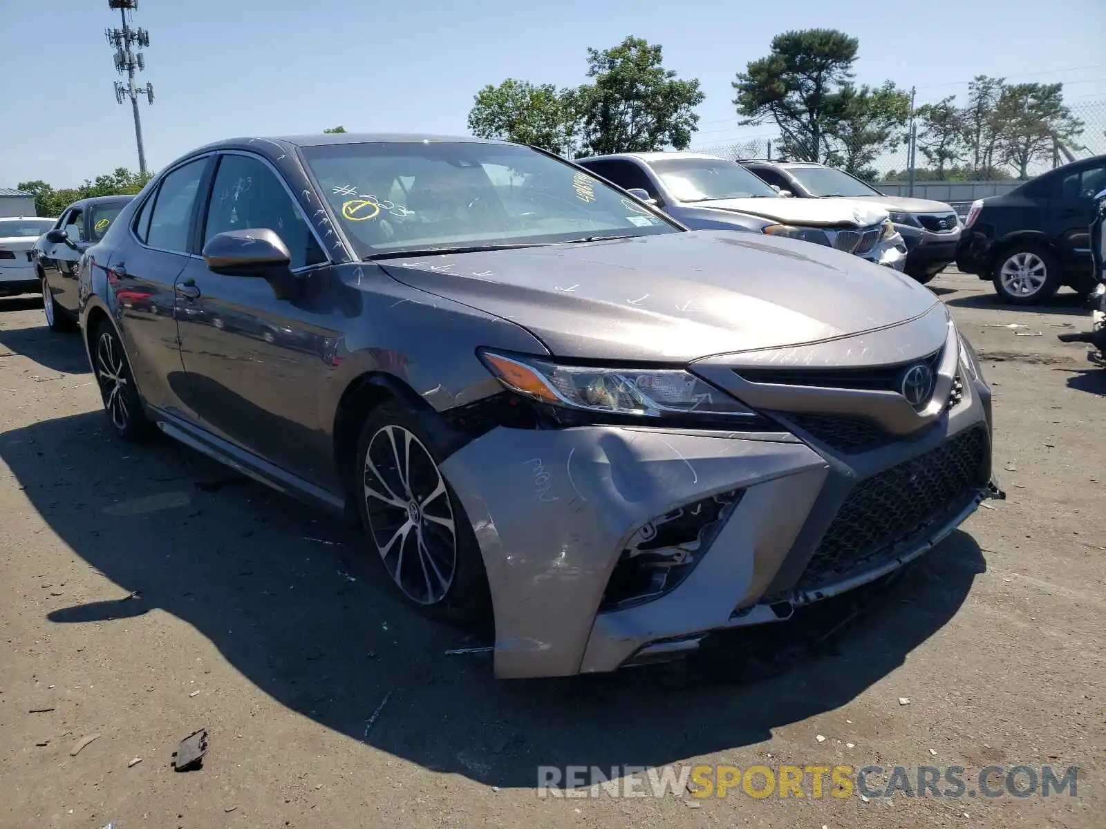 1 Photograph of a damaged car 4T1B11HKXKU817176 TOYOTA CAMRY 2019