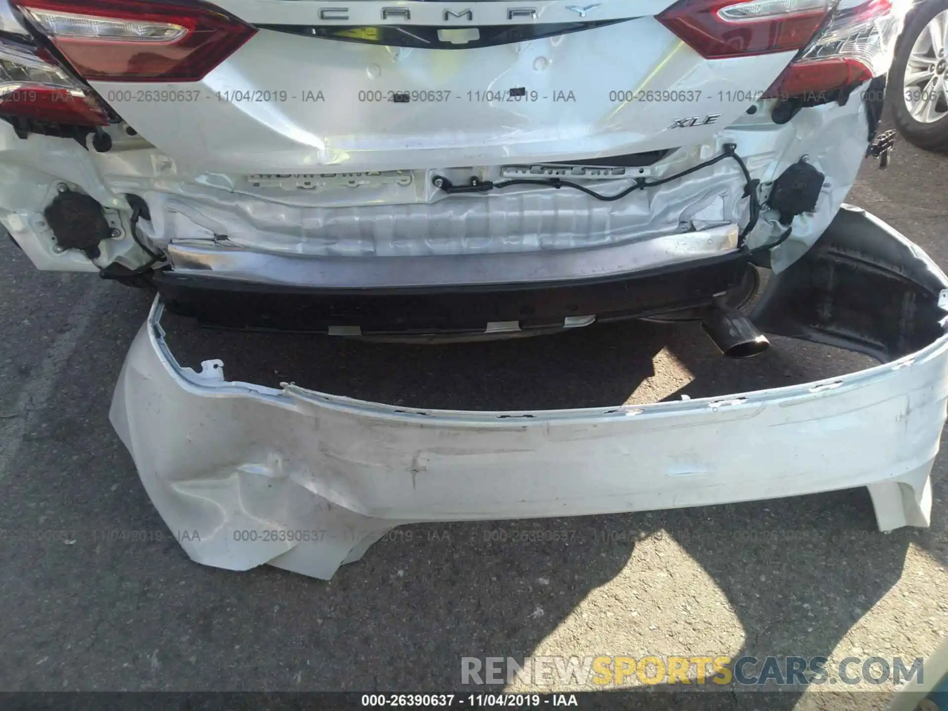 6 Photograph of a damaged car 4T1B11HKXKU818070 TOYOTA CAMRY 2019