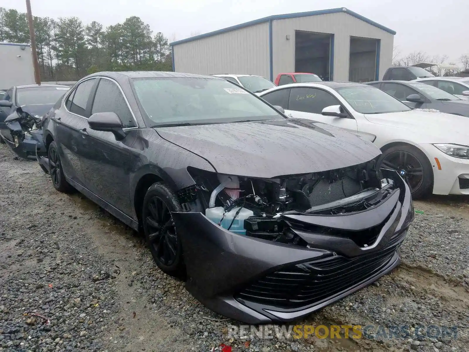 1 Photograph of a damaged car 4T1B11HKXKU818585 TOYOTA CAMRY 2019