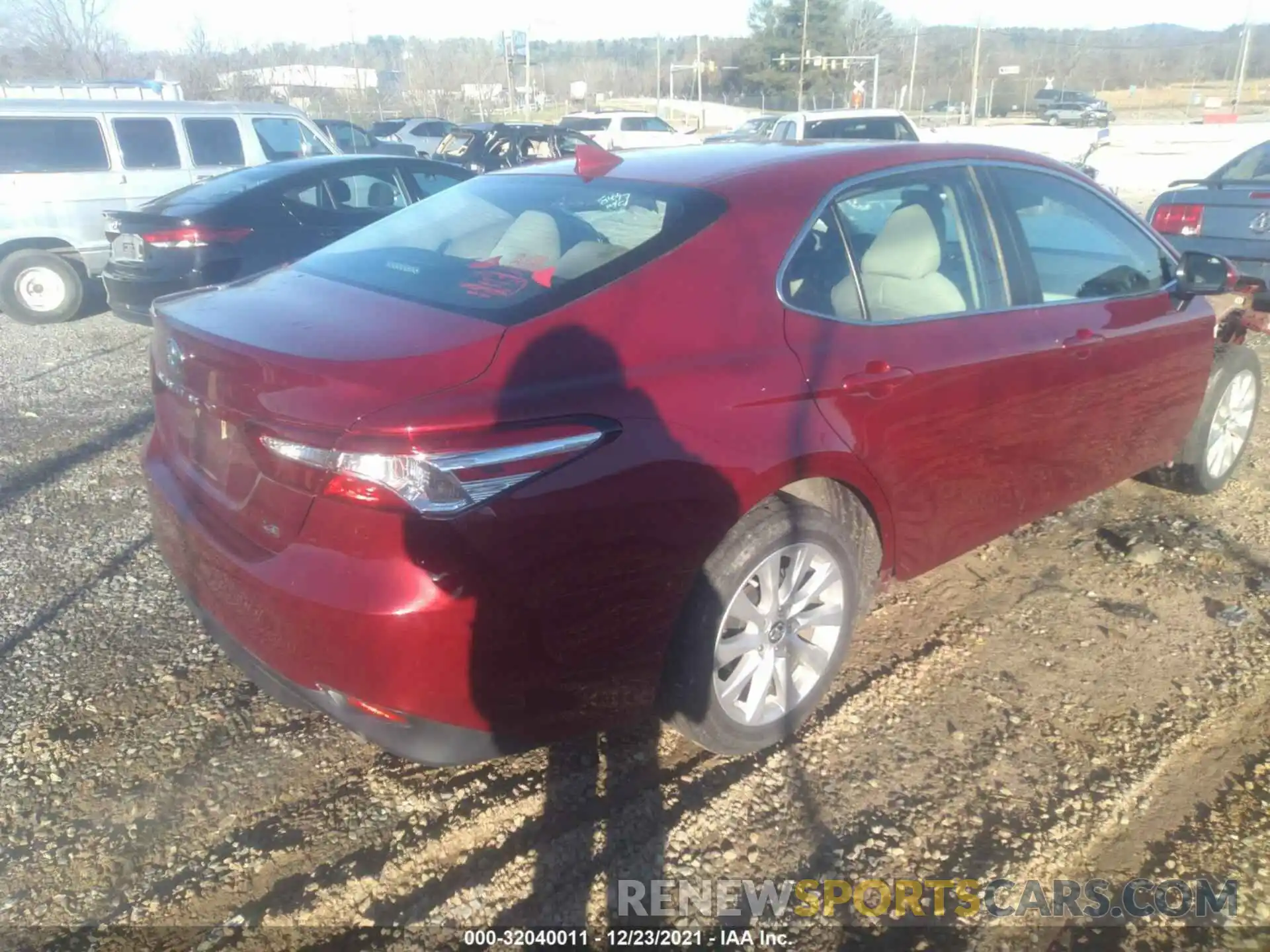 4 Photograph of a damaged car 4T1B11HKXKU820031 TOYOTA CAMRY 2019