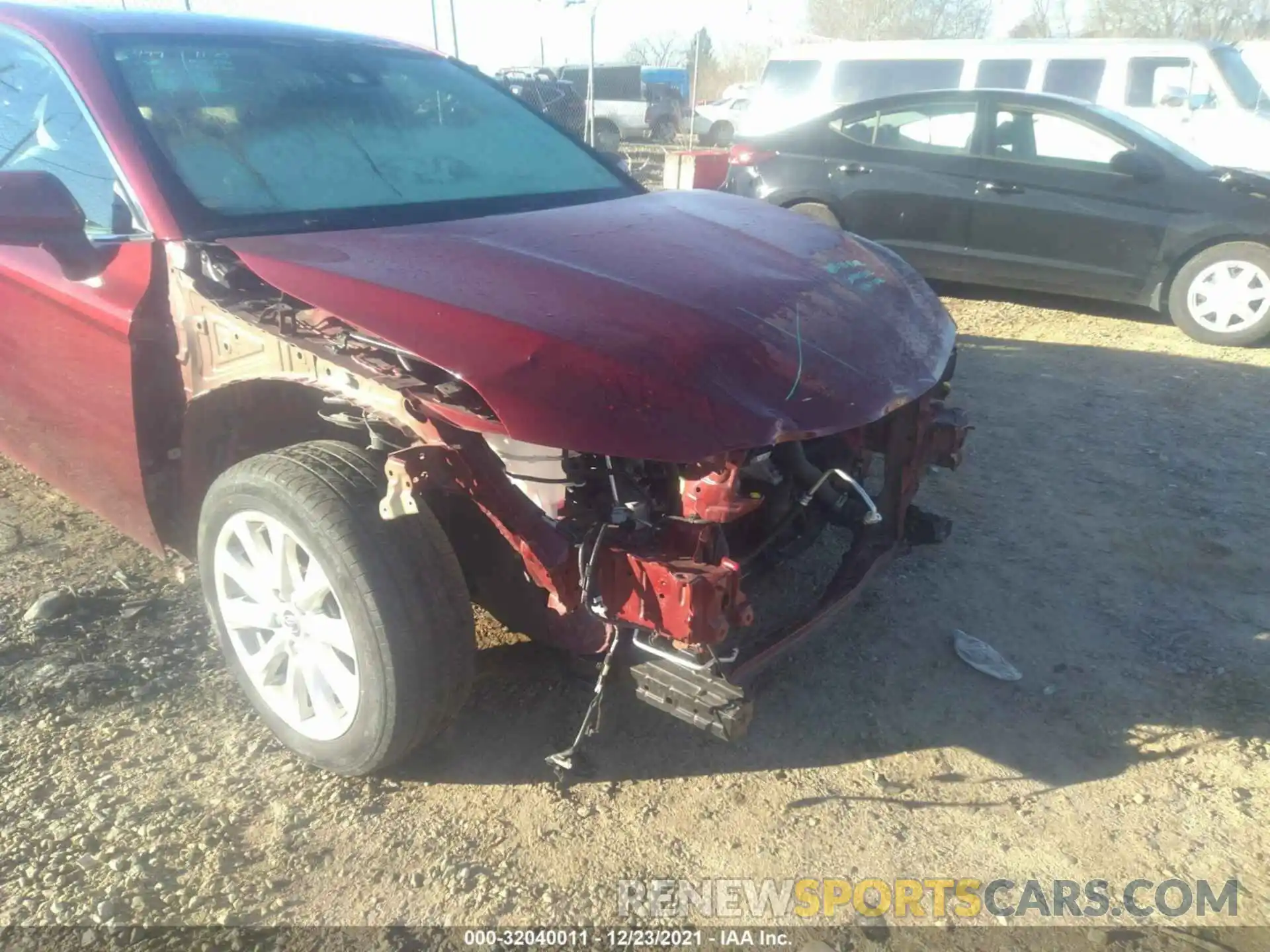 6 Photograph of a damaged car 4T1B11HKXKU820031 TOYOTA CAMRY 2019