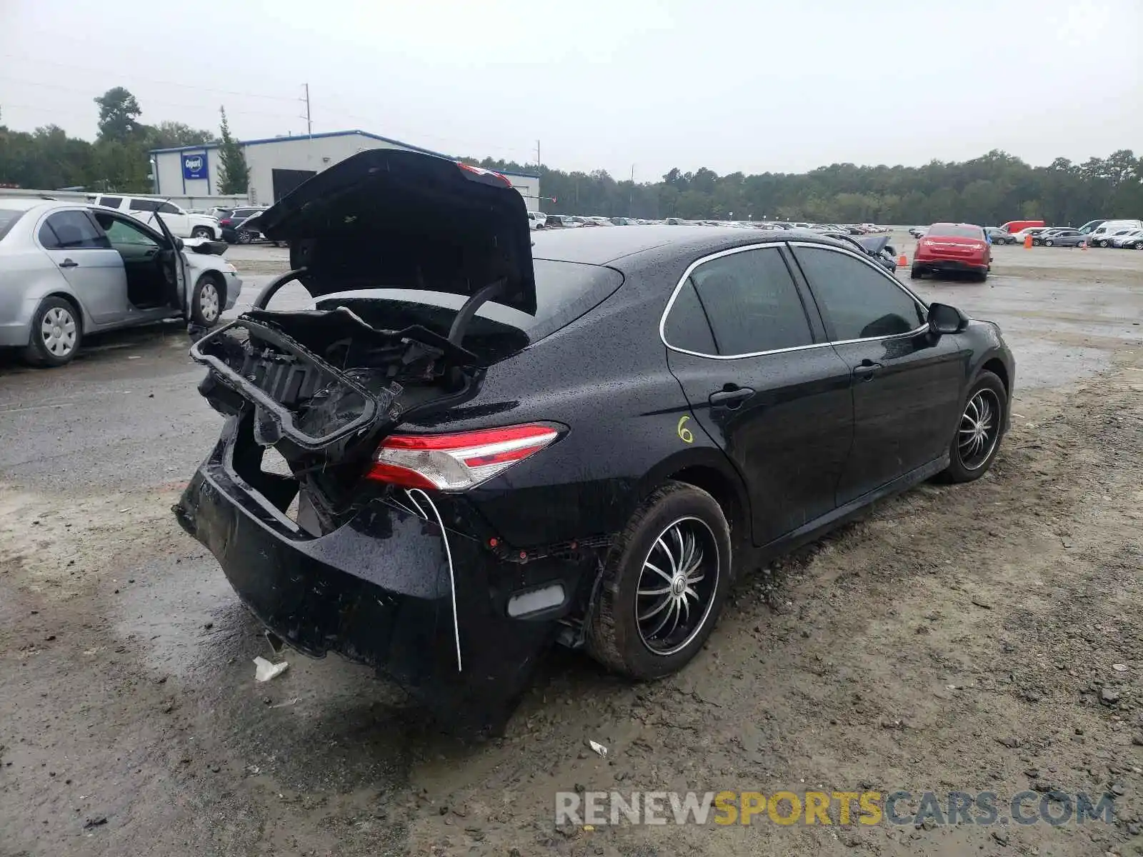 4 Фотография поврежденного автомобиля 4T1B11HKXKU820157 TOYOTA CAMRY 2019